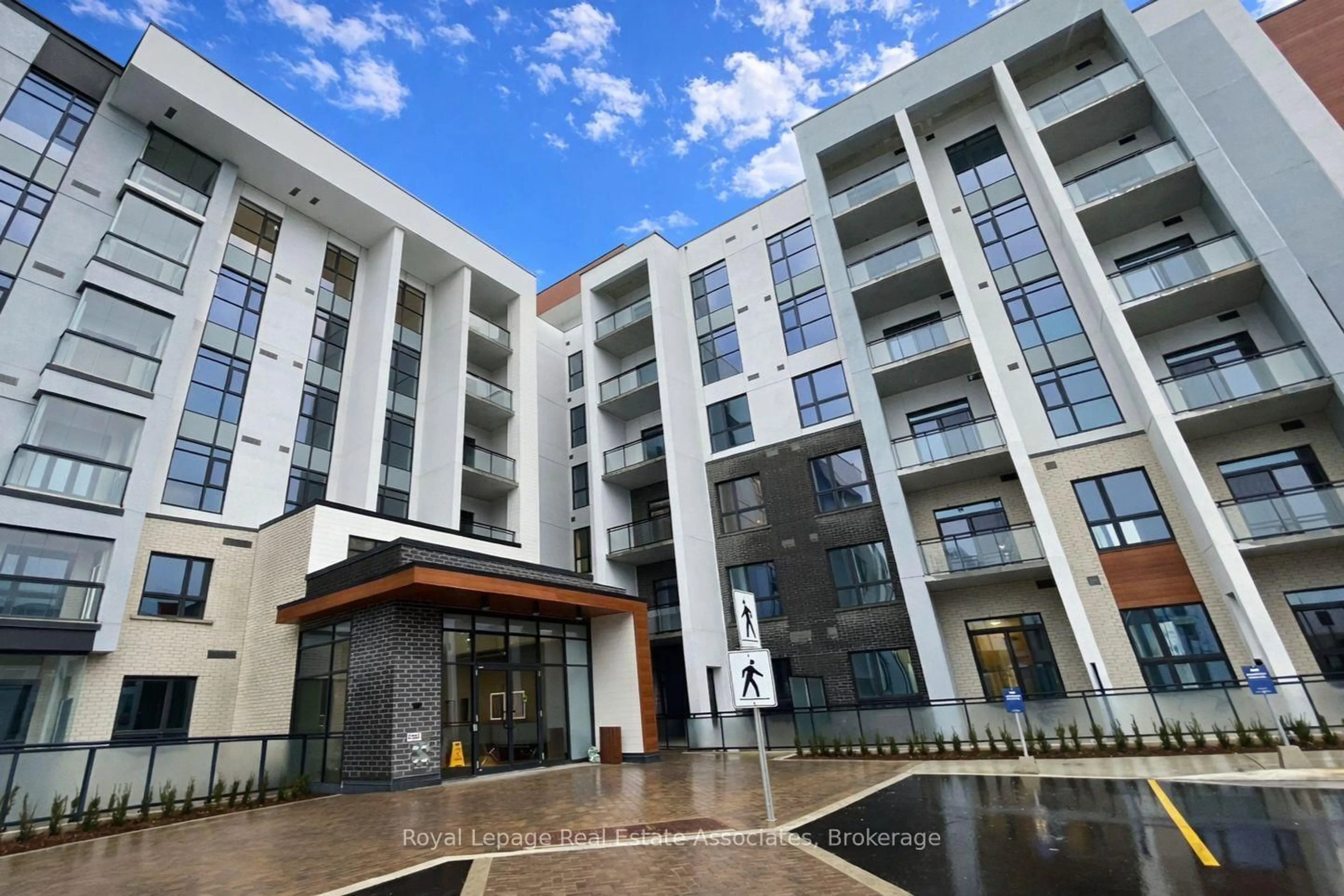 Unknown for 460 Gordon Krantz Ave #108, Milton Ontario L9E 1Z2