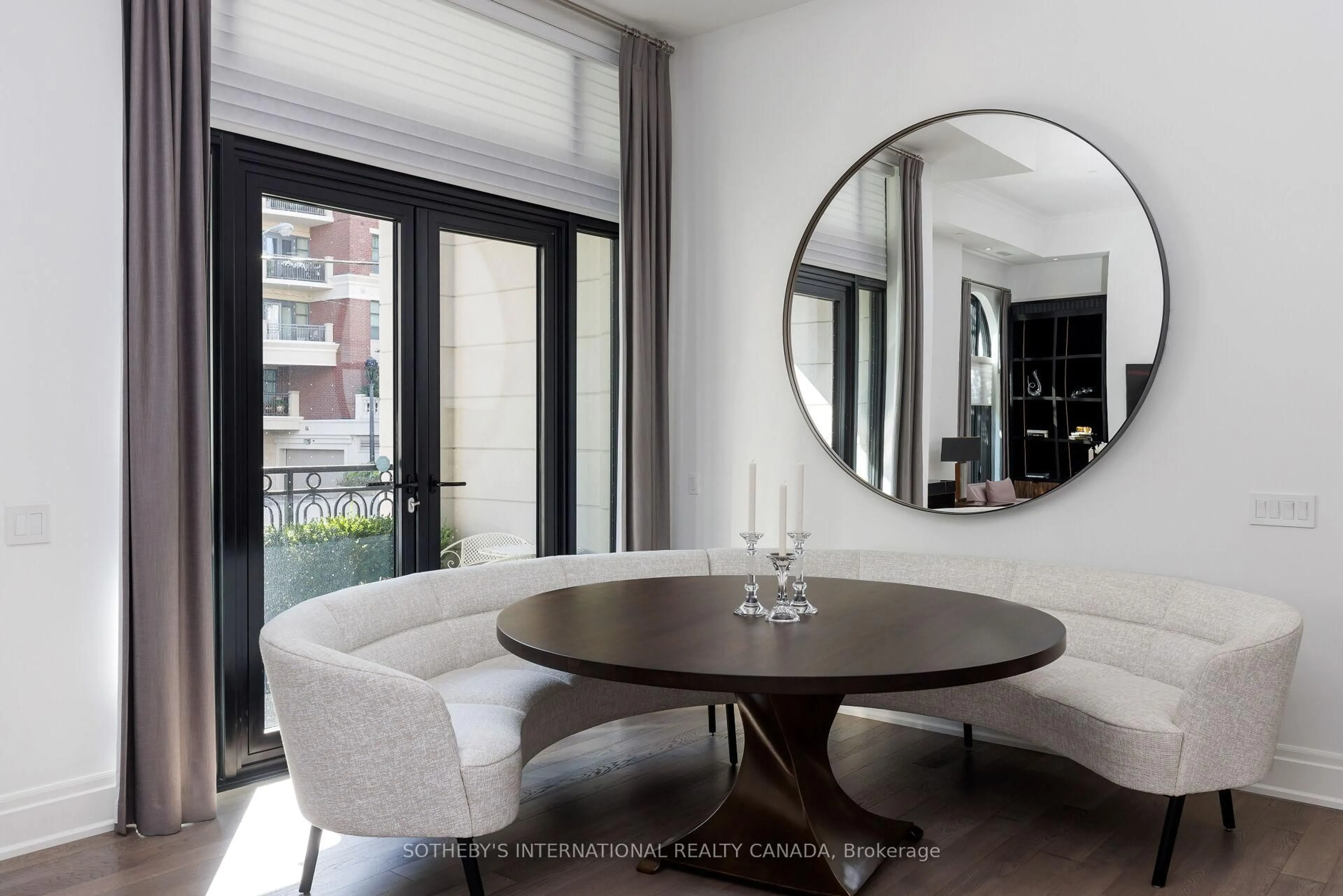 Dining room, unknown for 4 The Kingsway #TH 2, Toronto Ontario M8X 2T1