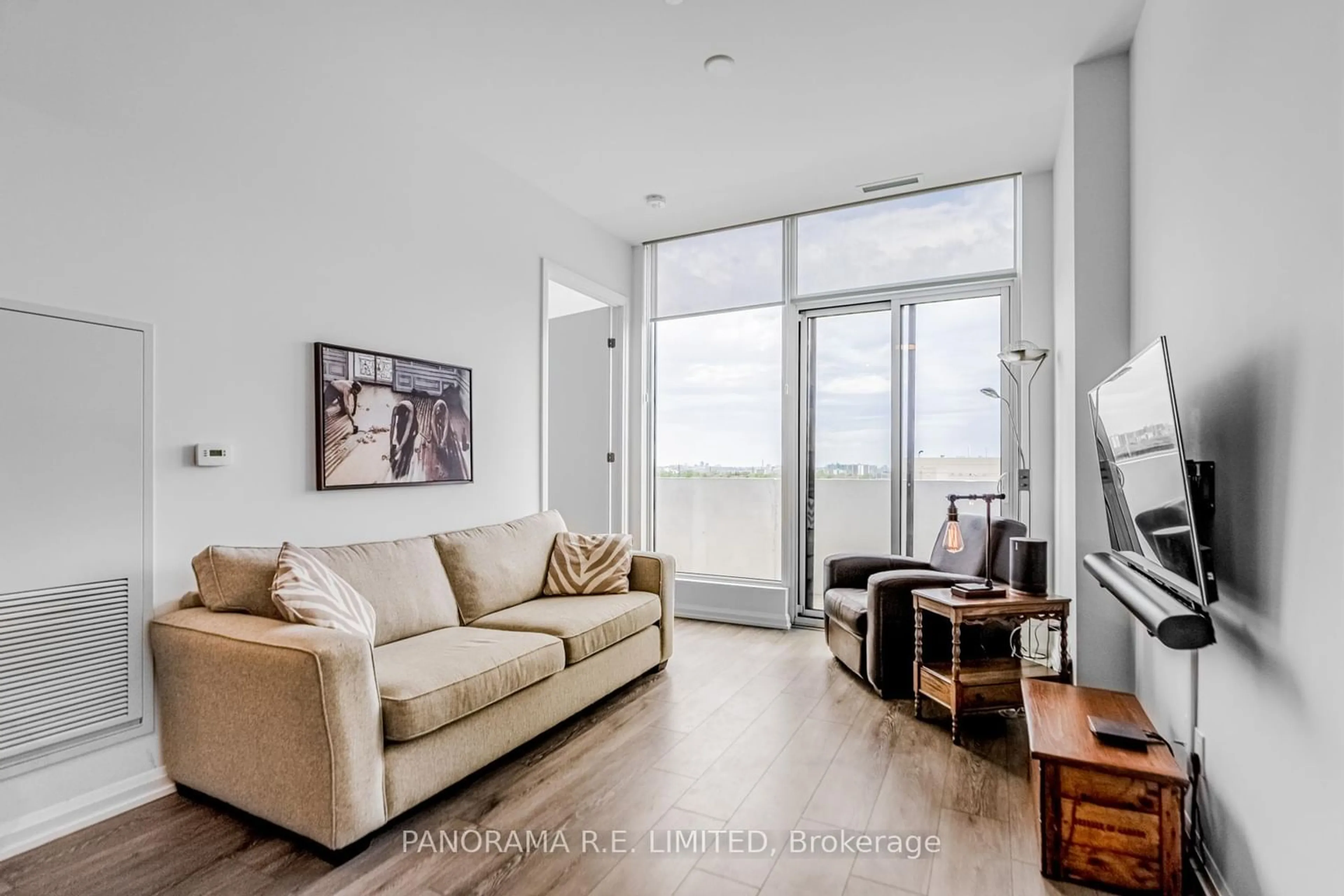 Unknown for 4208 Dundas St #802, Toronto Ontario M8X 1Y6