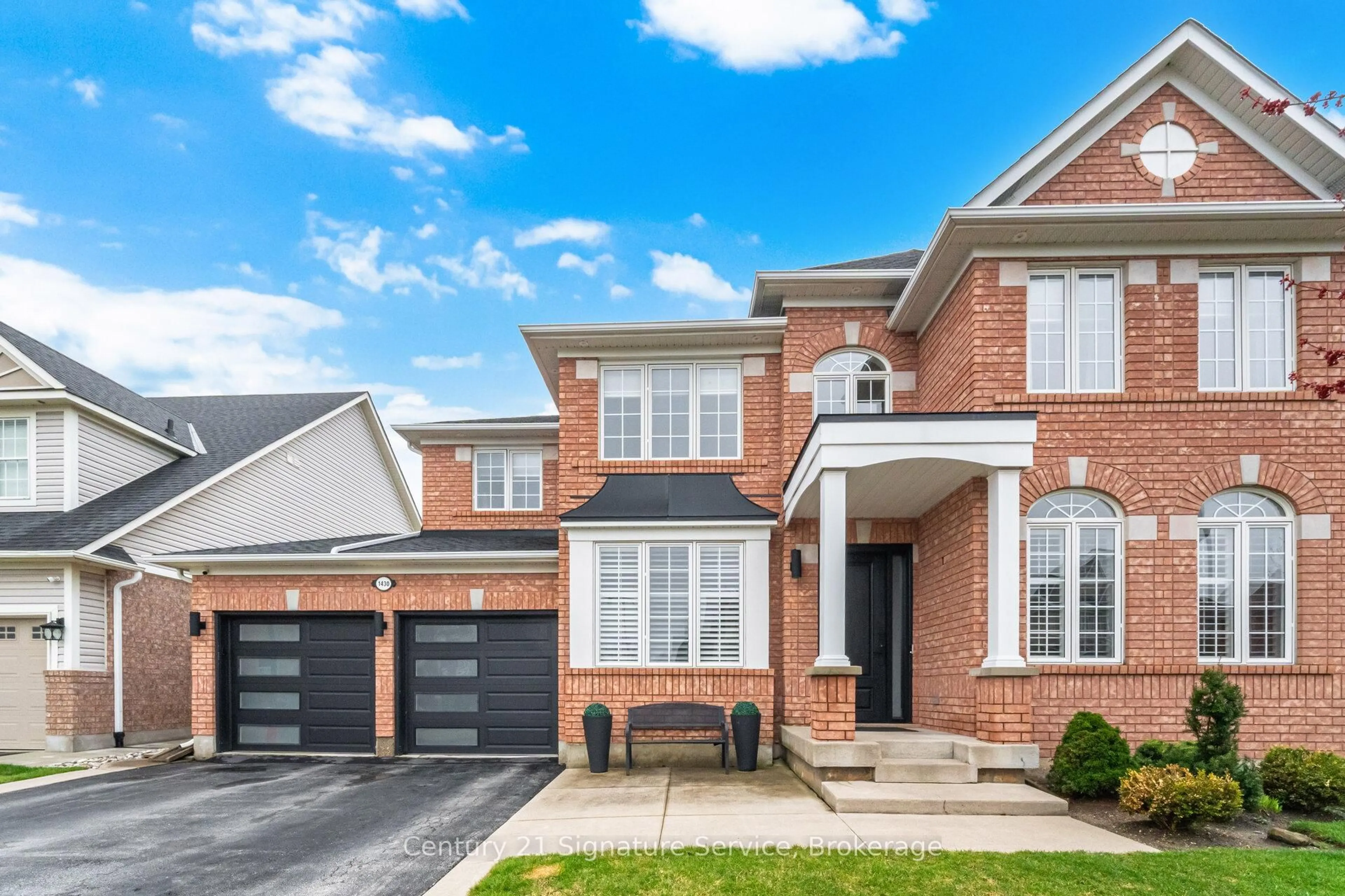 Home with brick exterior material, street for 1430 Hearst Blvd, Milton Ontario L9T 6M6