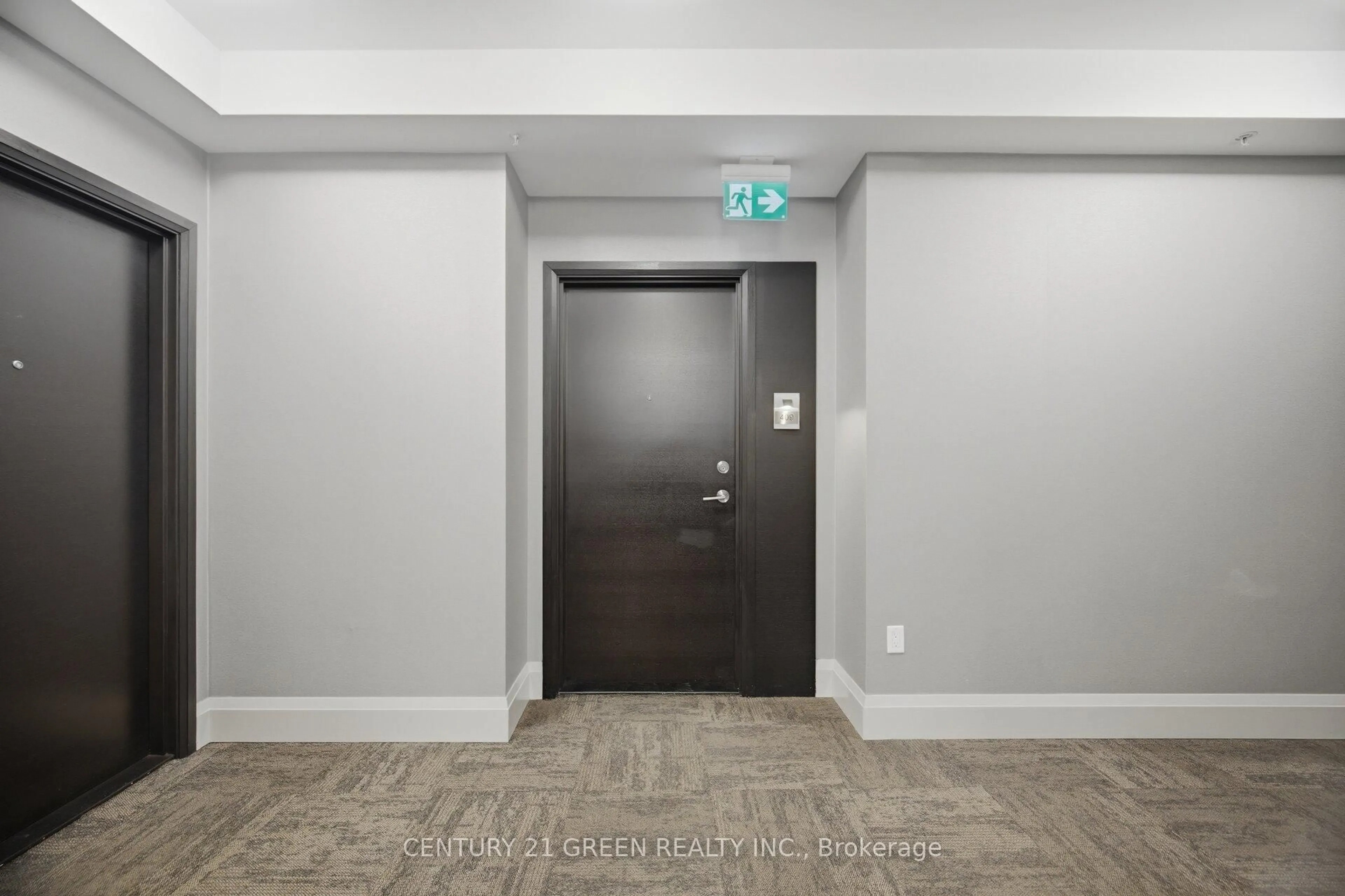 Indoor entryway for 55 Yorkland Blvd #409, Brampton Ontario L6P 4K9
