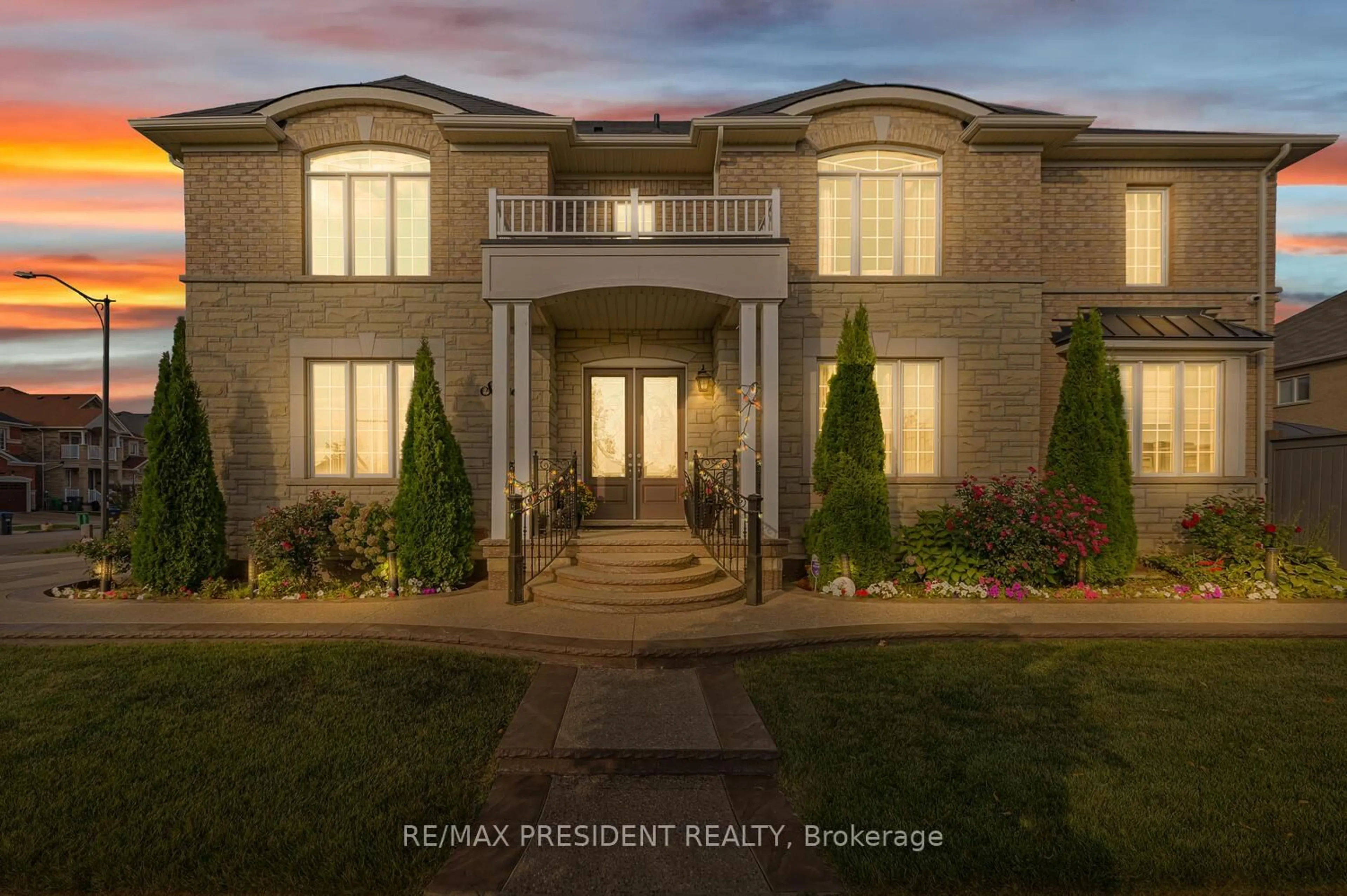 A pic from outside/outdoor area/front of a property/back of a property/a pic from drone, unknown for 65 Parity Rd, Brampton Ontario L6X 5M8