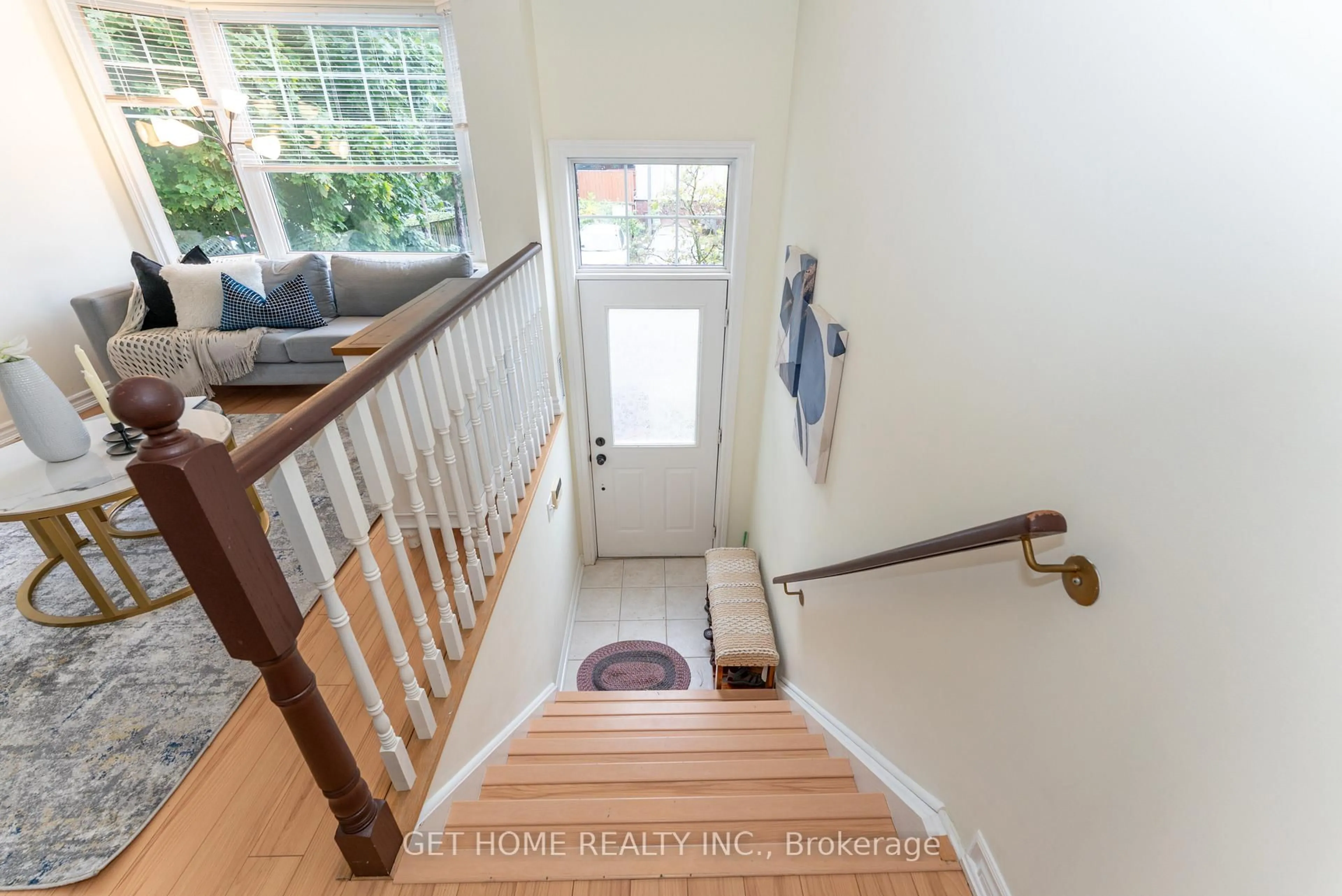 Unknown for 840 Dundas St #25, Mississauga Ontario L5C 1C2