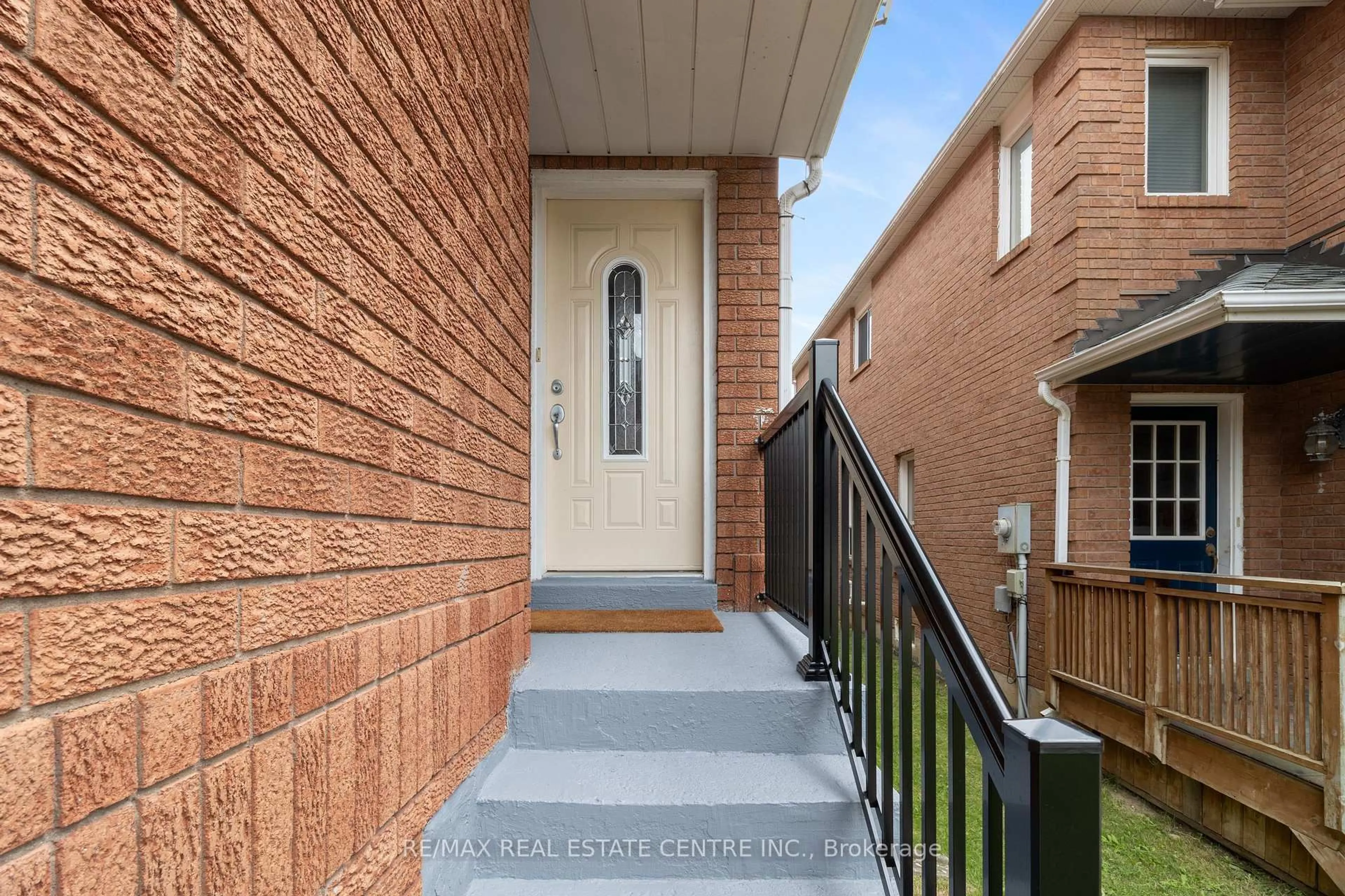 Unknown for 334 Perry Rd, Orangeville Ontario L9W 4Z1