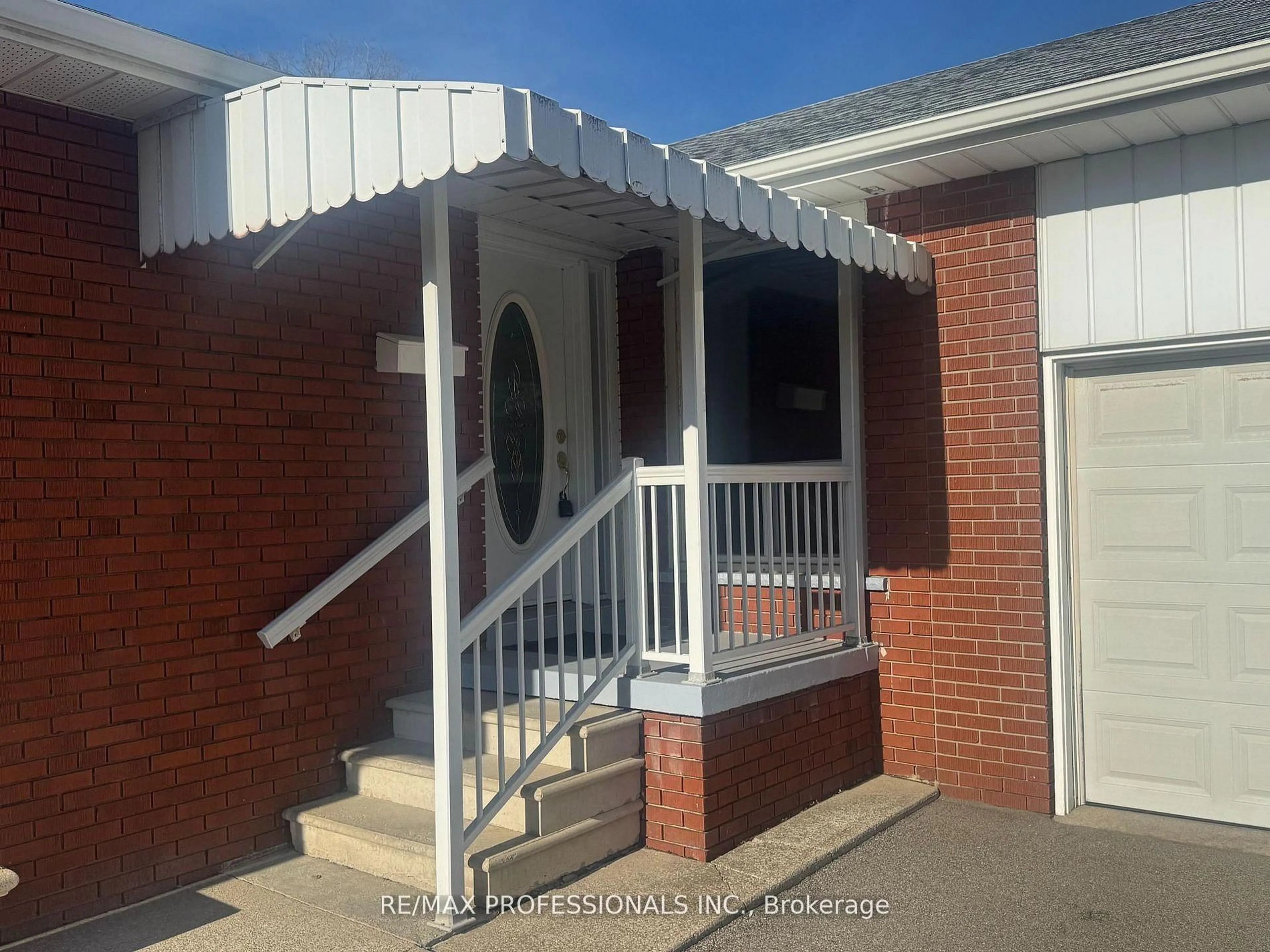 Home with vinyl exterior material, street for 7 Pettit Dr, Toronto Ontario M9R 2W6