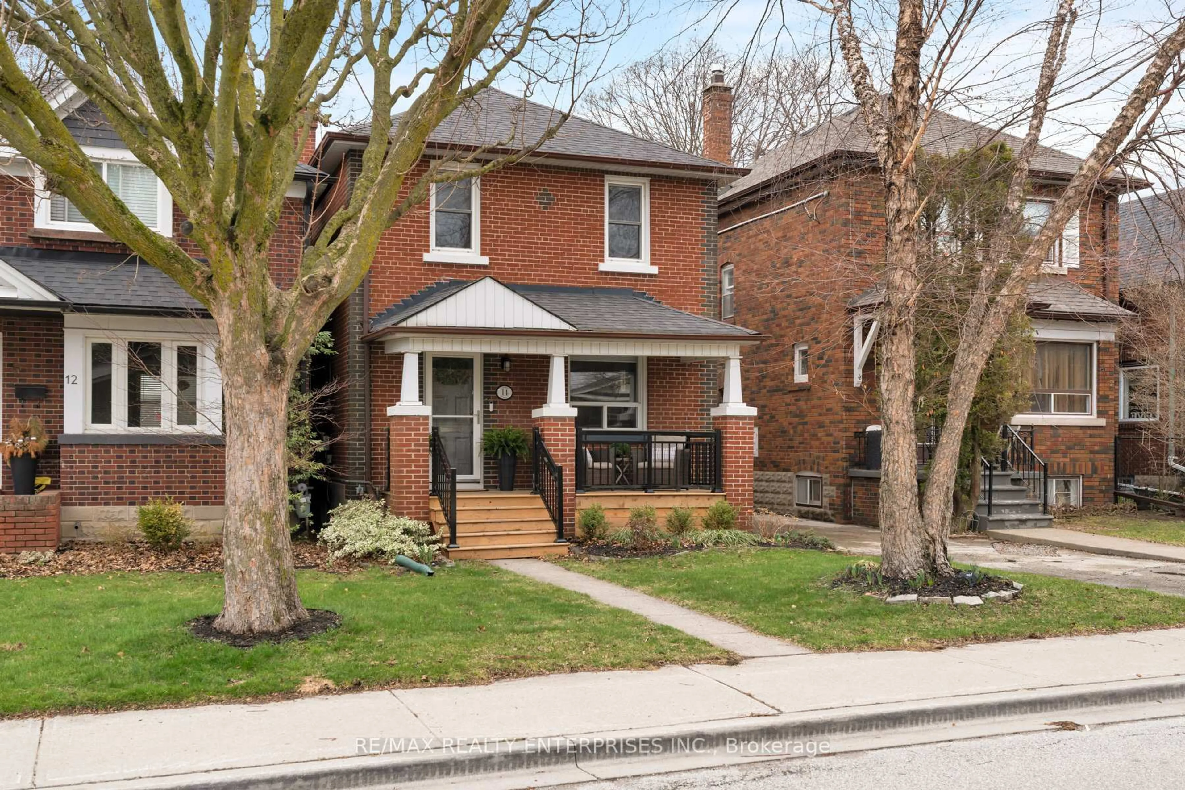 Home with brick exterior material, street for 14 Third St, Toronto Ontario M8V 2X6
