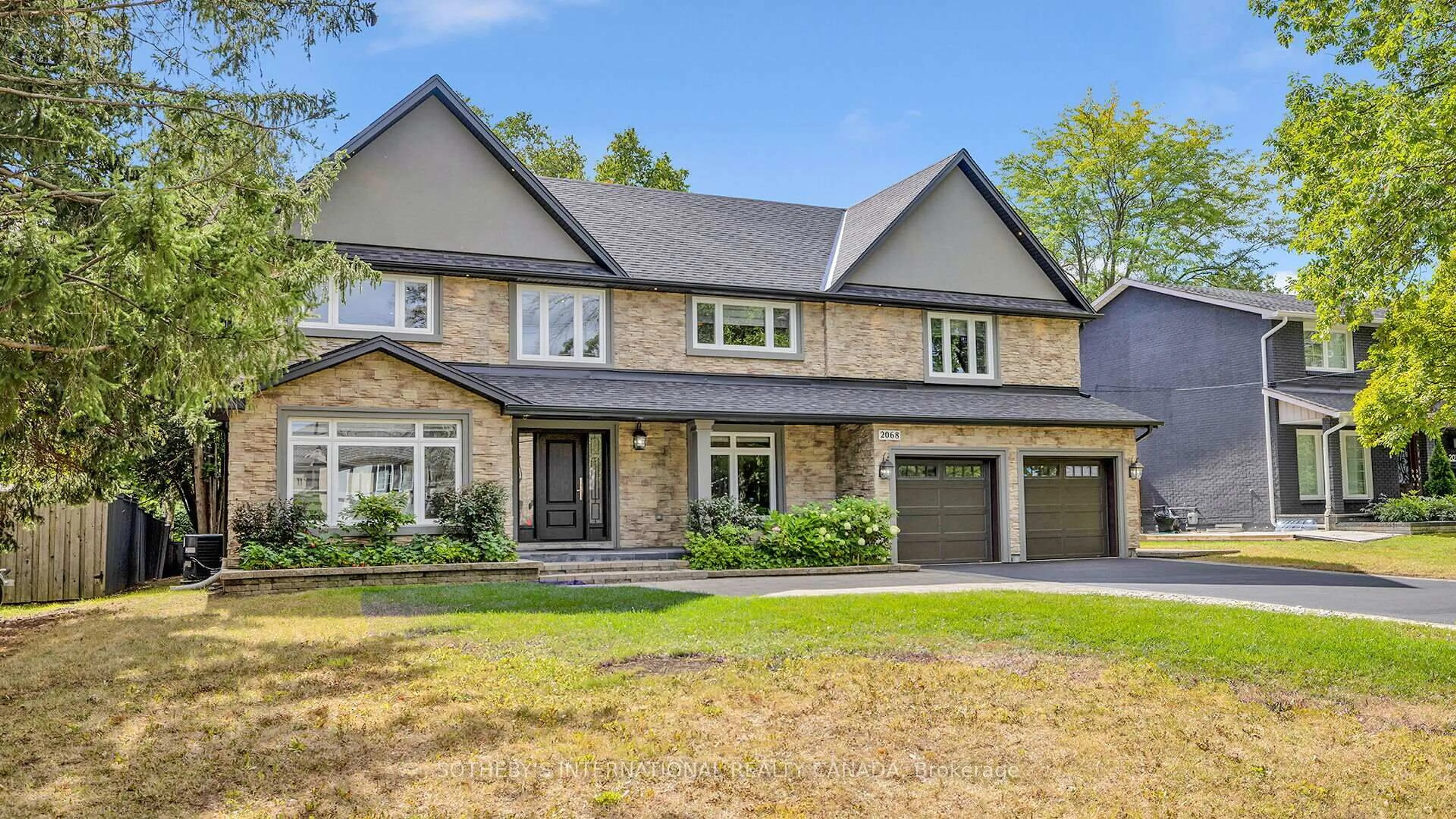 Home with brick exterior material, street for 2068 Mississauga Rd, Mississauga Ontario L5H 2K6