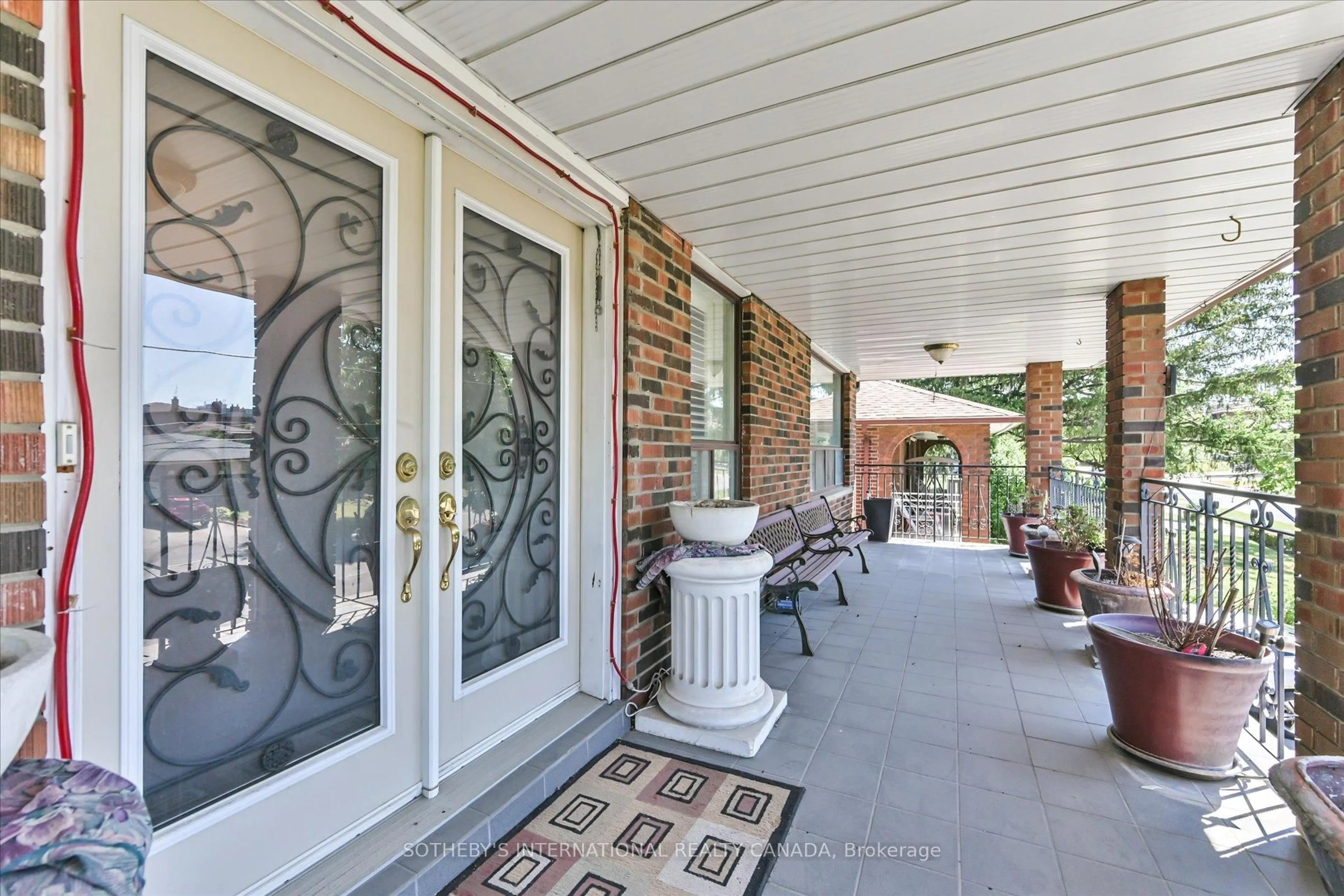 Unknown for 502 Queens Dr, Toronto Ontario M6L 1M8