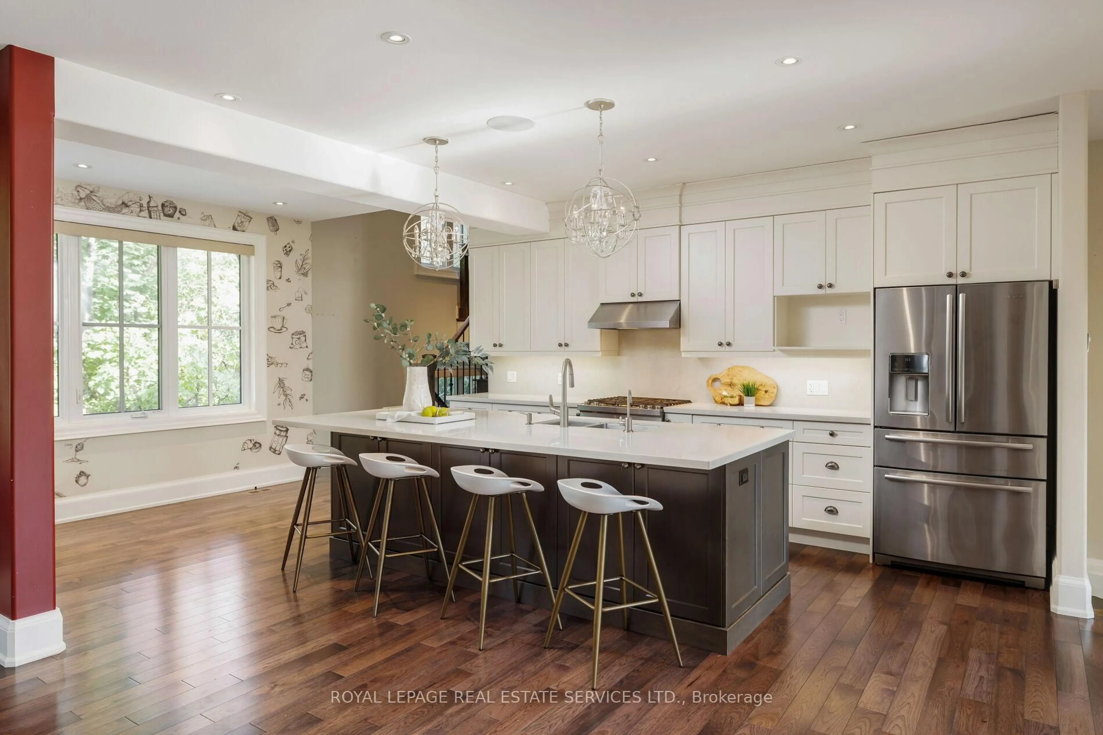 Open concept kitchen, unknown for 2448 Bridge Rd, Oakville Ontario L6L 5C2