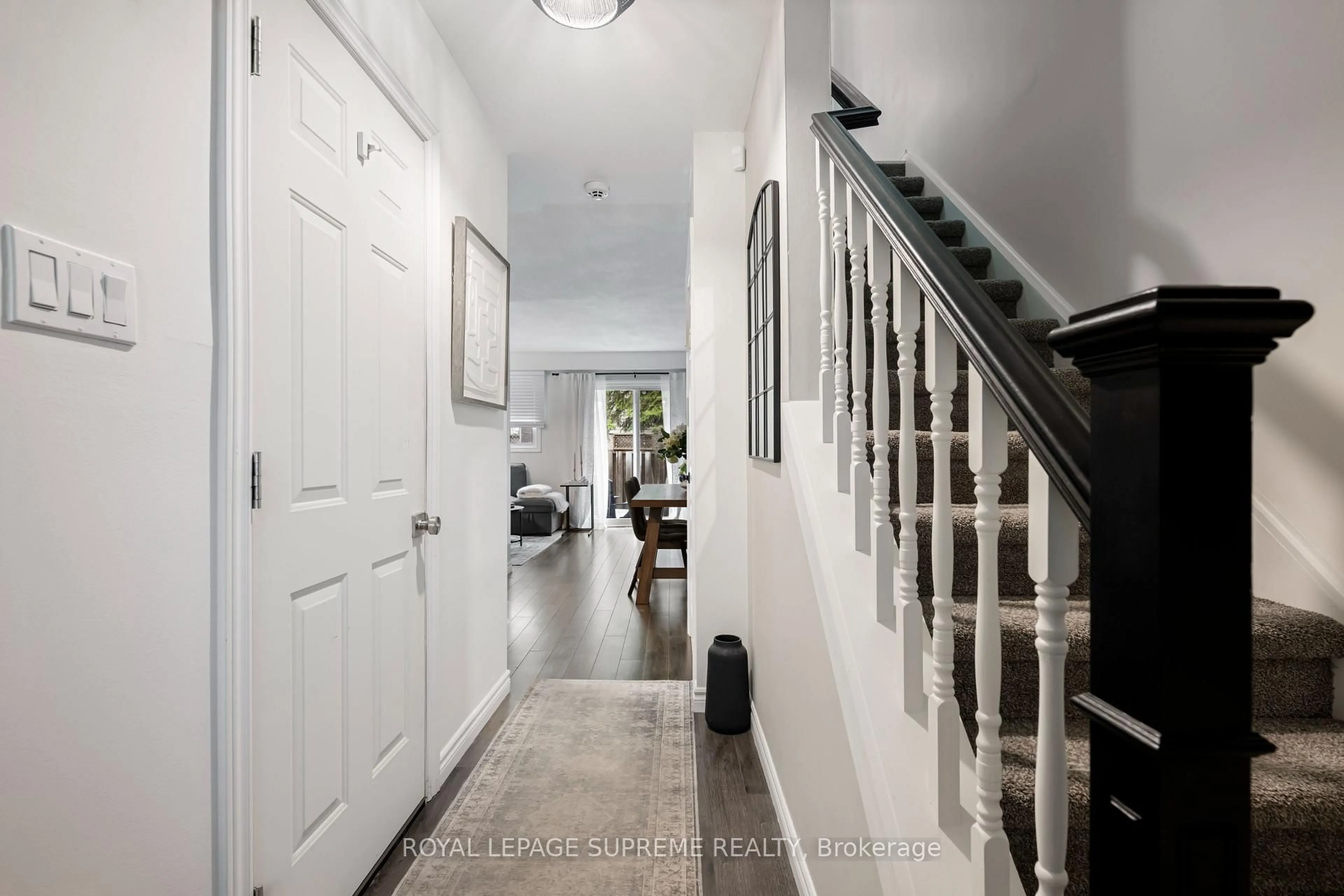 Indoor entryway for 31 Orange Mill Crt #31, Orangeville Ontario L9W 3R6