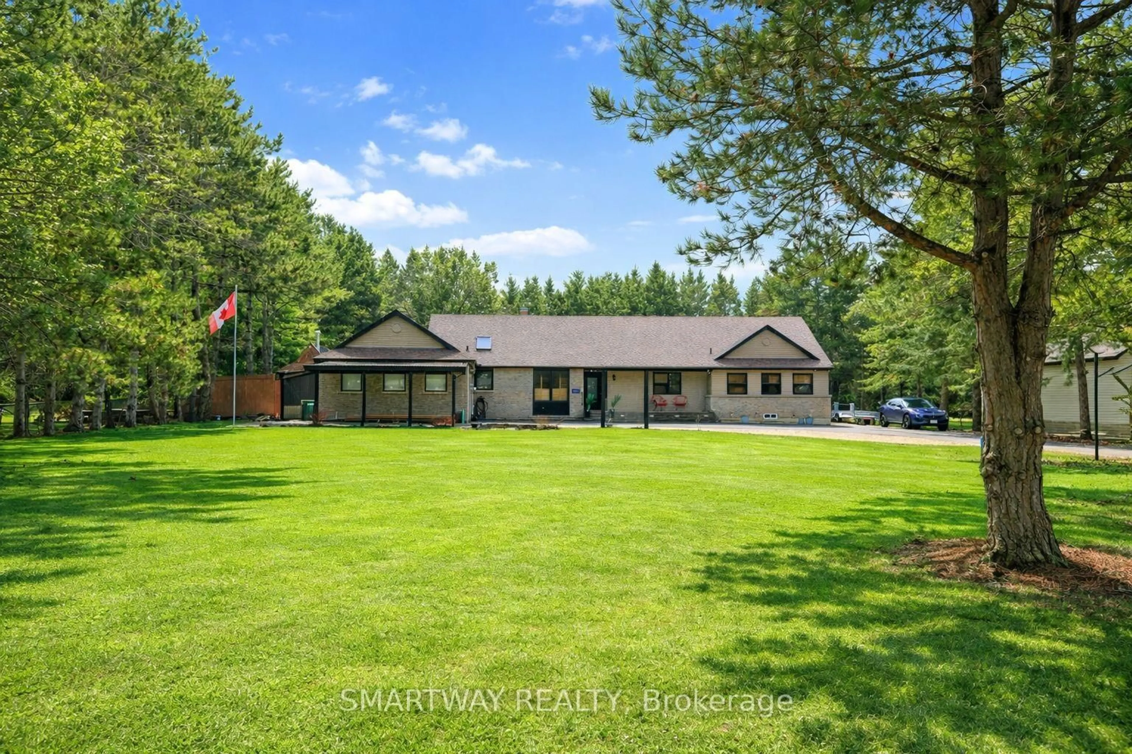 A pic from outside/outdoor area/front of a property/back of a property/a pic from drone, unknown for 11 Meadow Dr, Caledon Ontario L7K 1A2