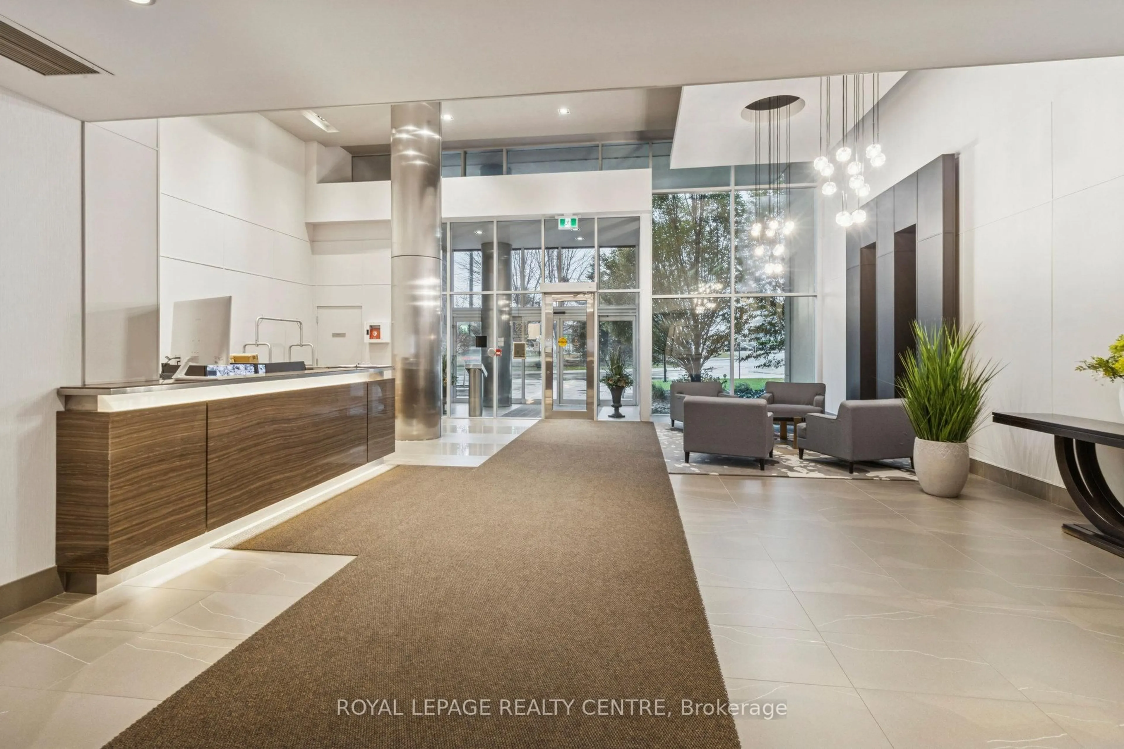 Lobby for 1055 Southdown Rd #1503, Mississauga Ontario L5J 0A3