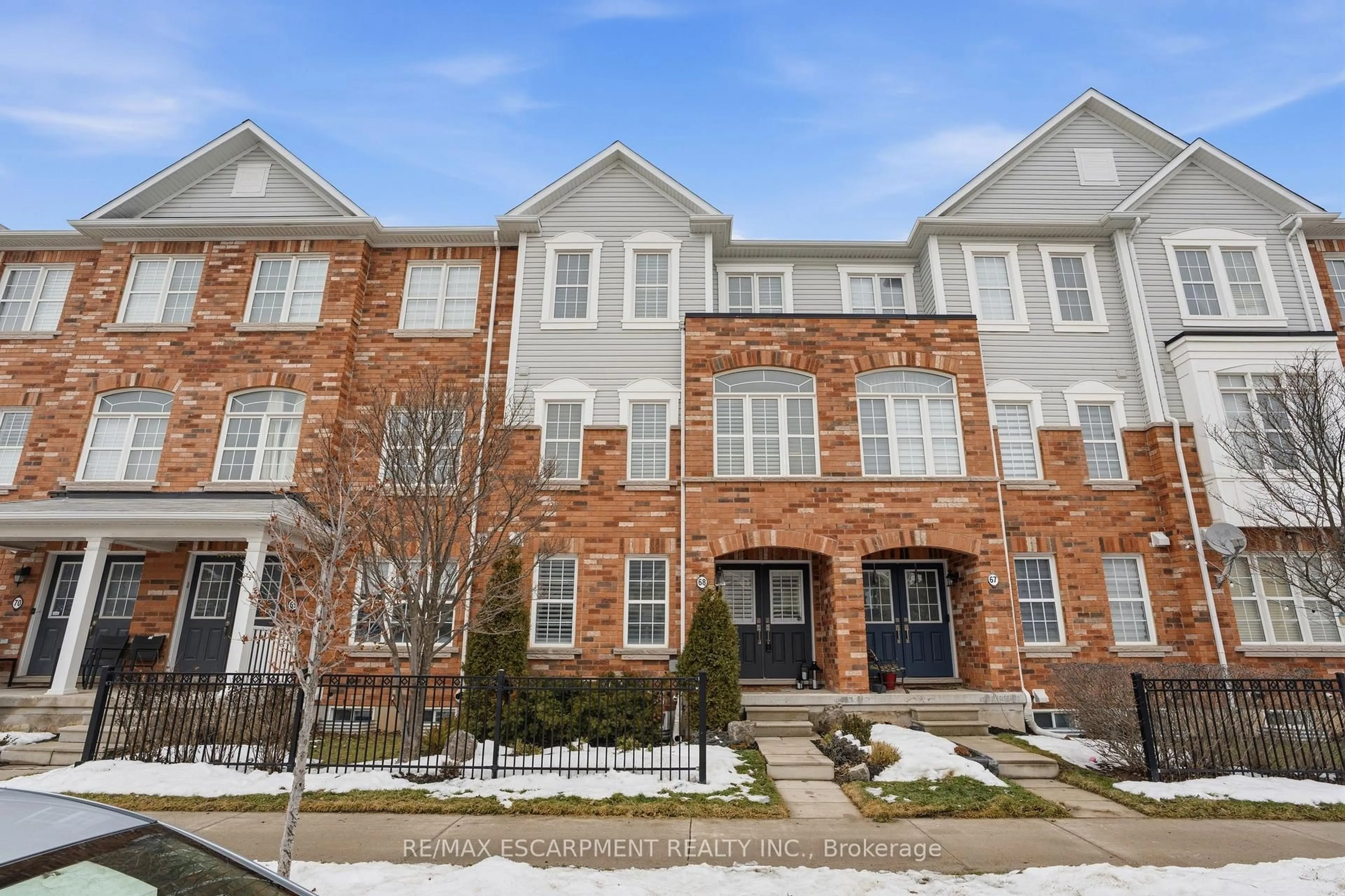 Home with brick exterior material, street for 4823 Thomas Alton Blvd #68, Burlington Ontario L7M 0V2