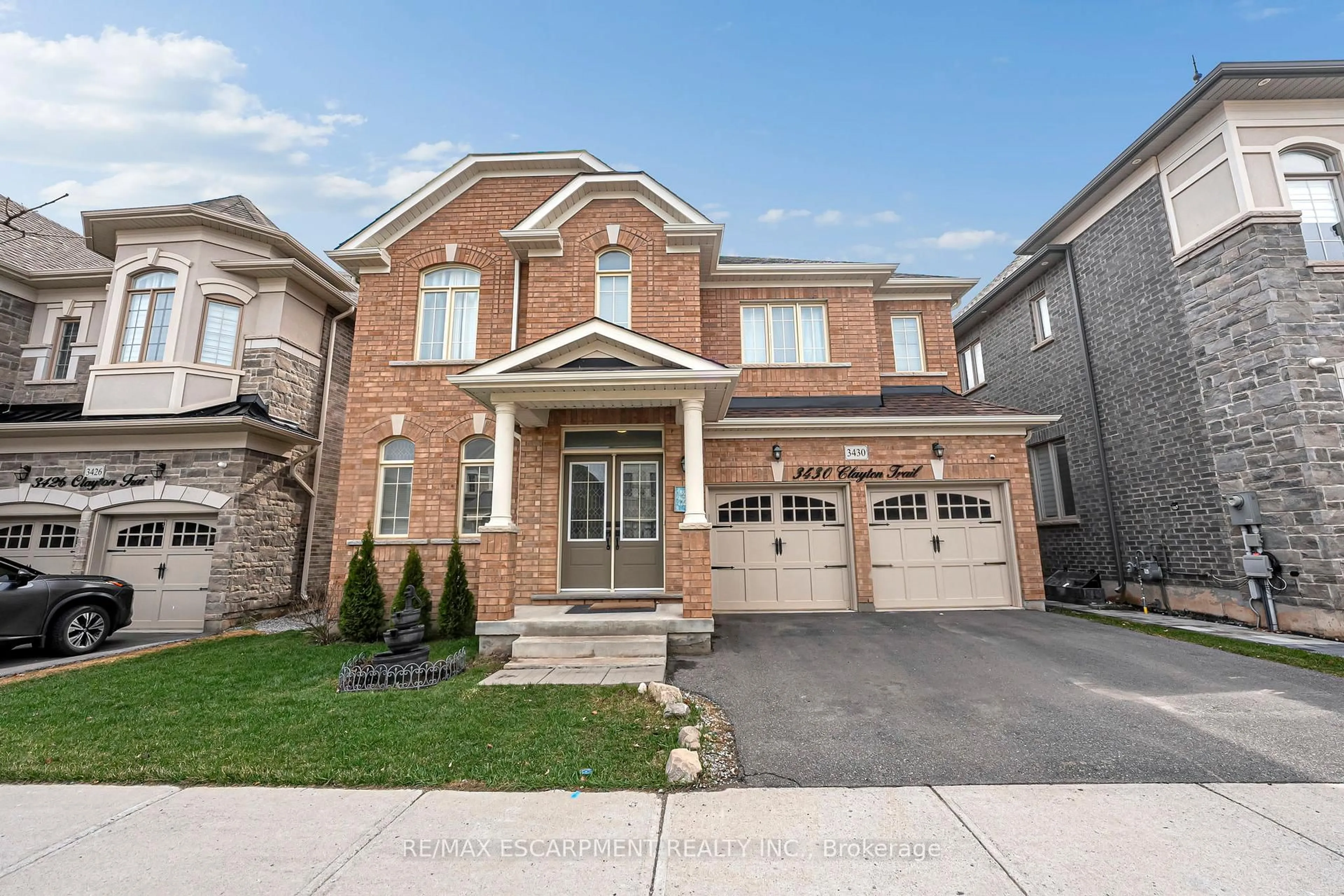 Home with brick exterior material, street for 3430 CLAYTON Tr, Oakville Ontario L6H 0Z1