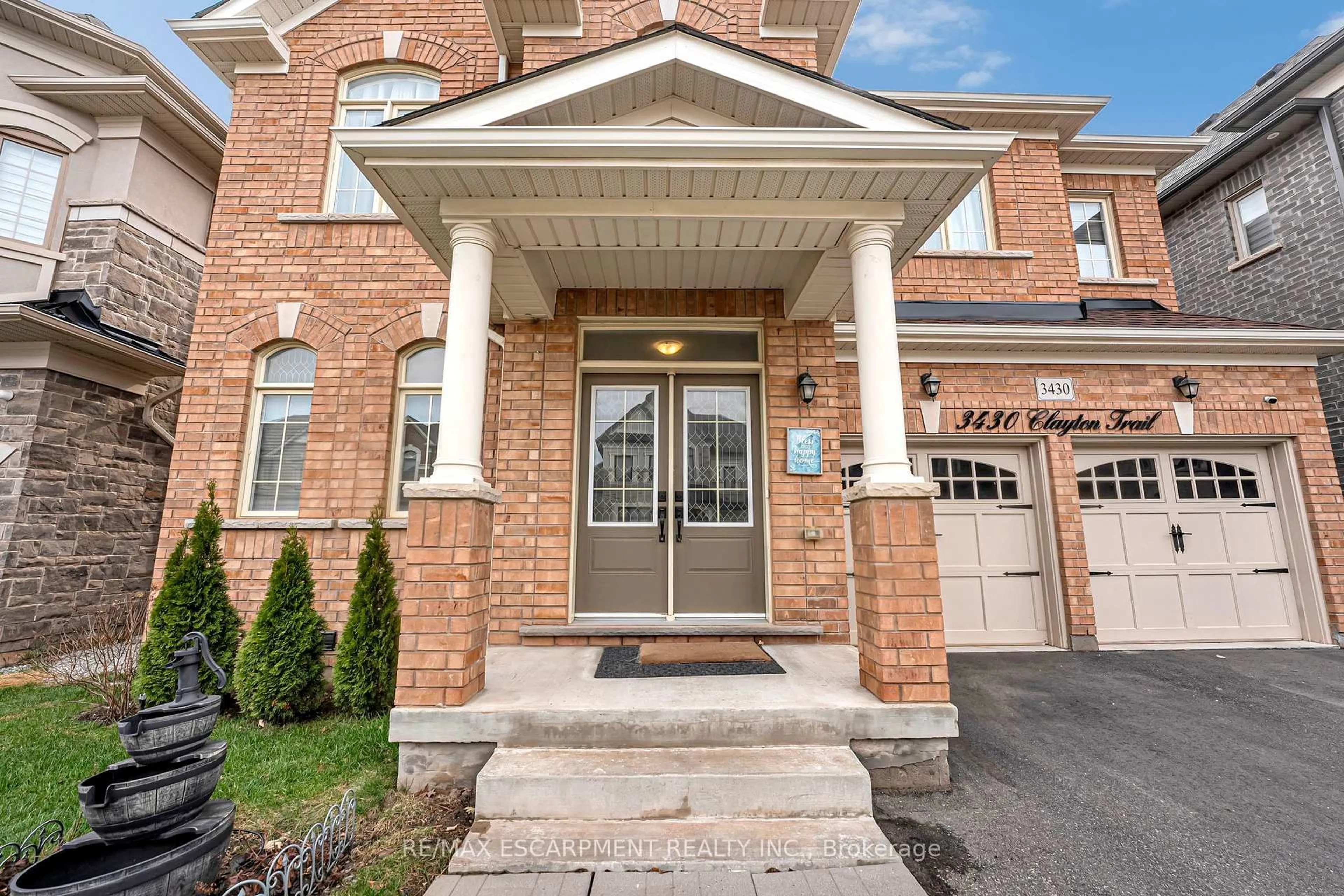 Home with brick exterior material, street for 3430 CLAYTON Tr, Oakville Ontario L6H 0Z1