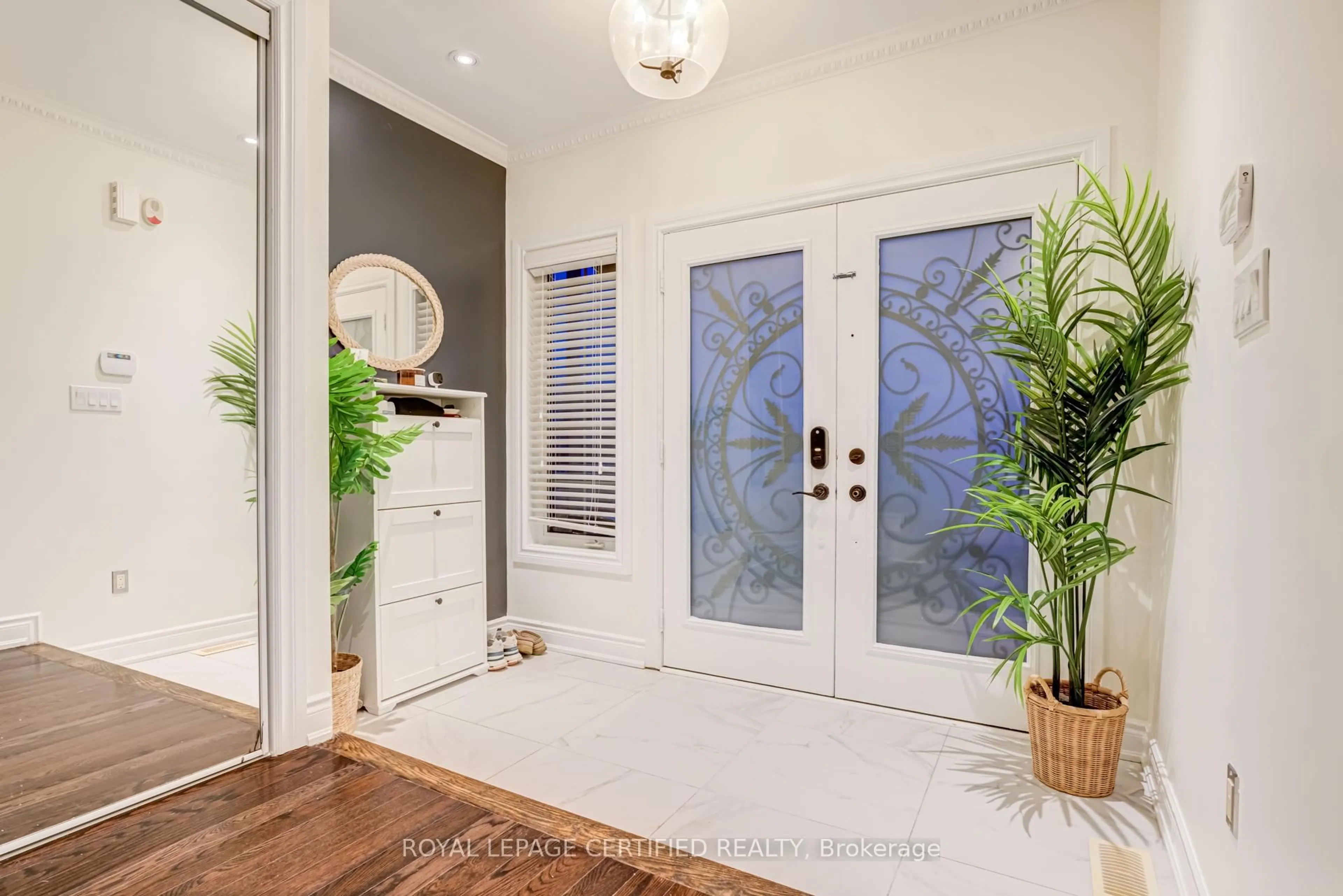 Indoor entryway for 2 Studebaker Tr, Brampton Ontario L7A 3A9