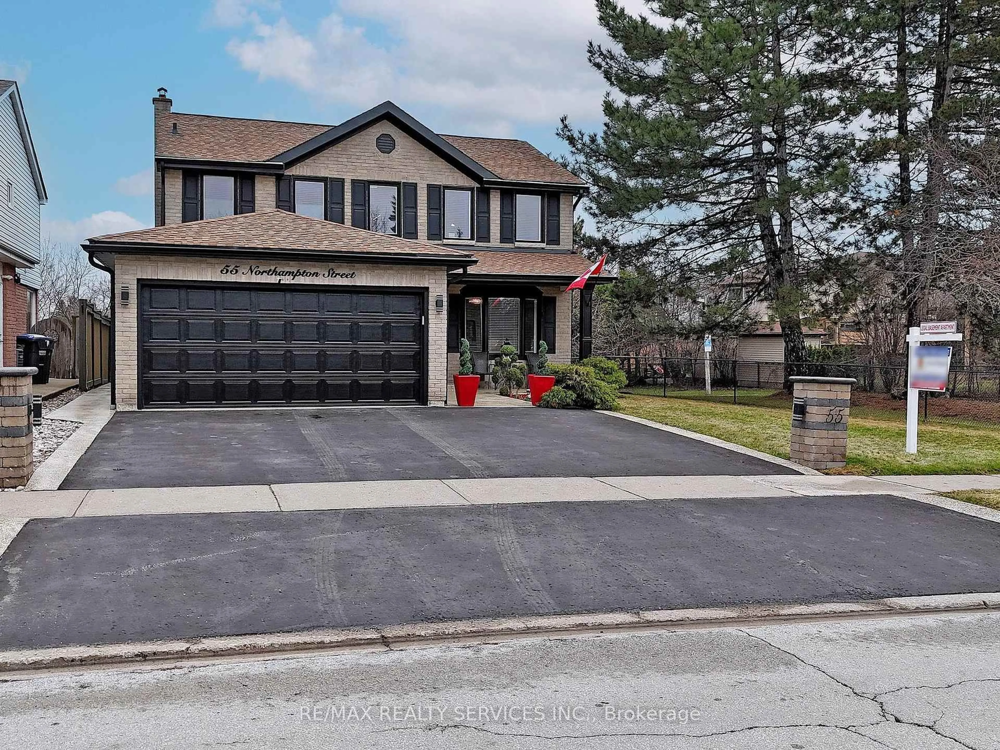 Home with brick exterior material, street for 55 Northampton St, Brampton Ontario L6S 3Z6