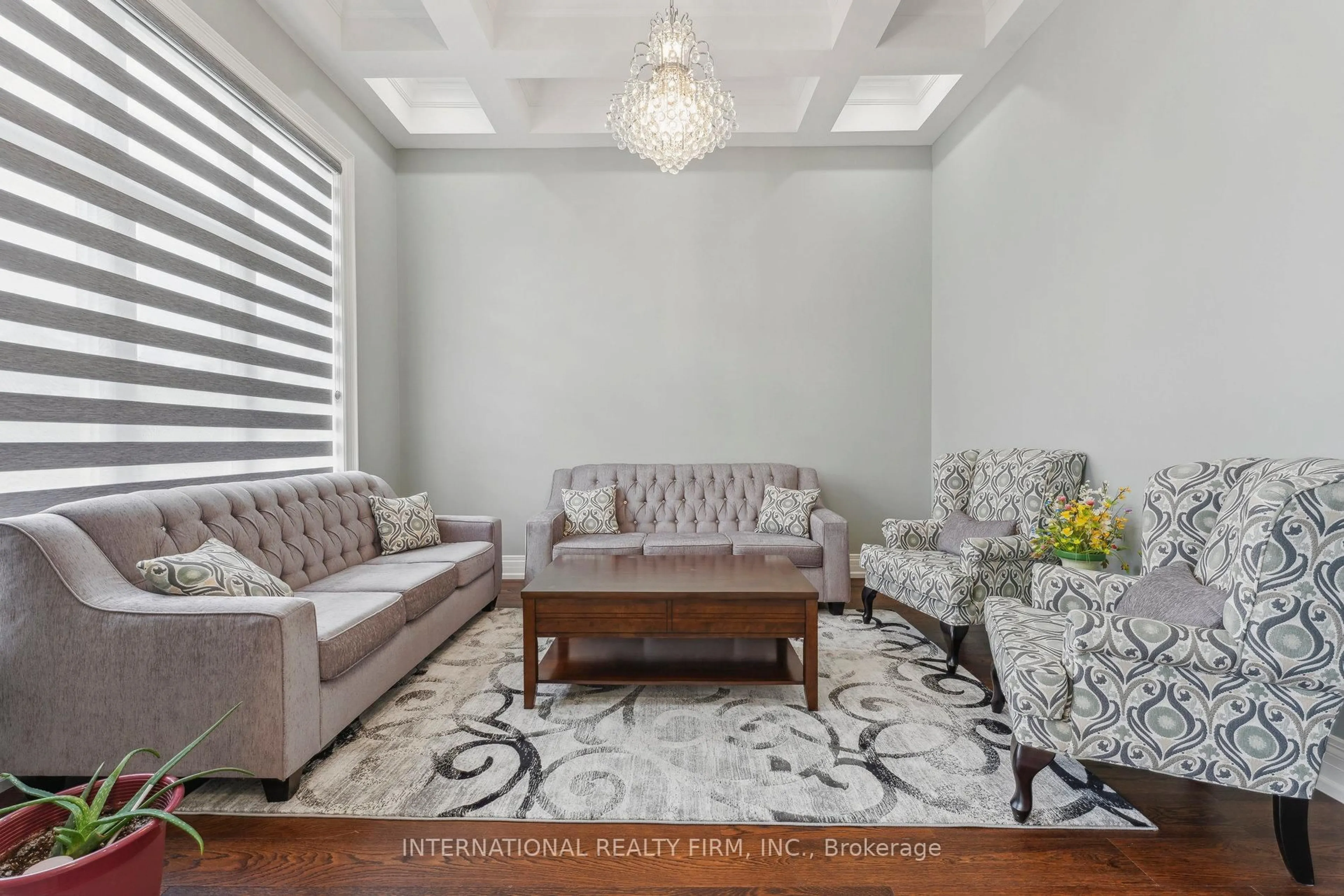 Living room with furniture, unknown for 19769 Willoughby Rd, Caledon Ontario L7K 1V9