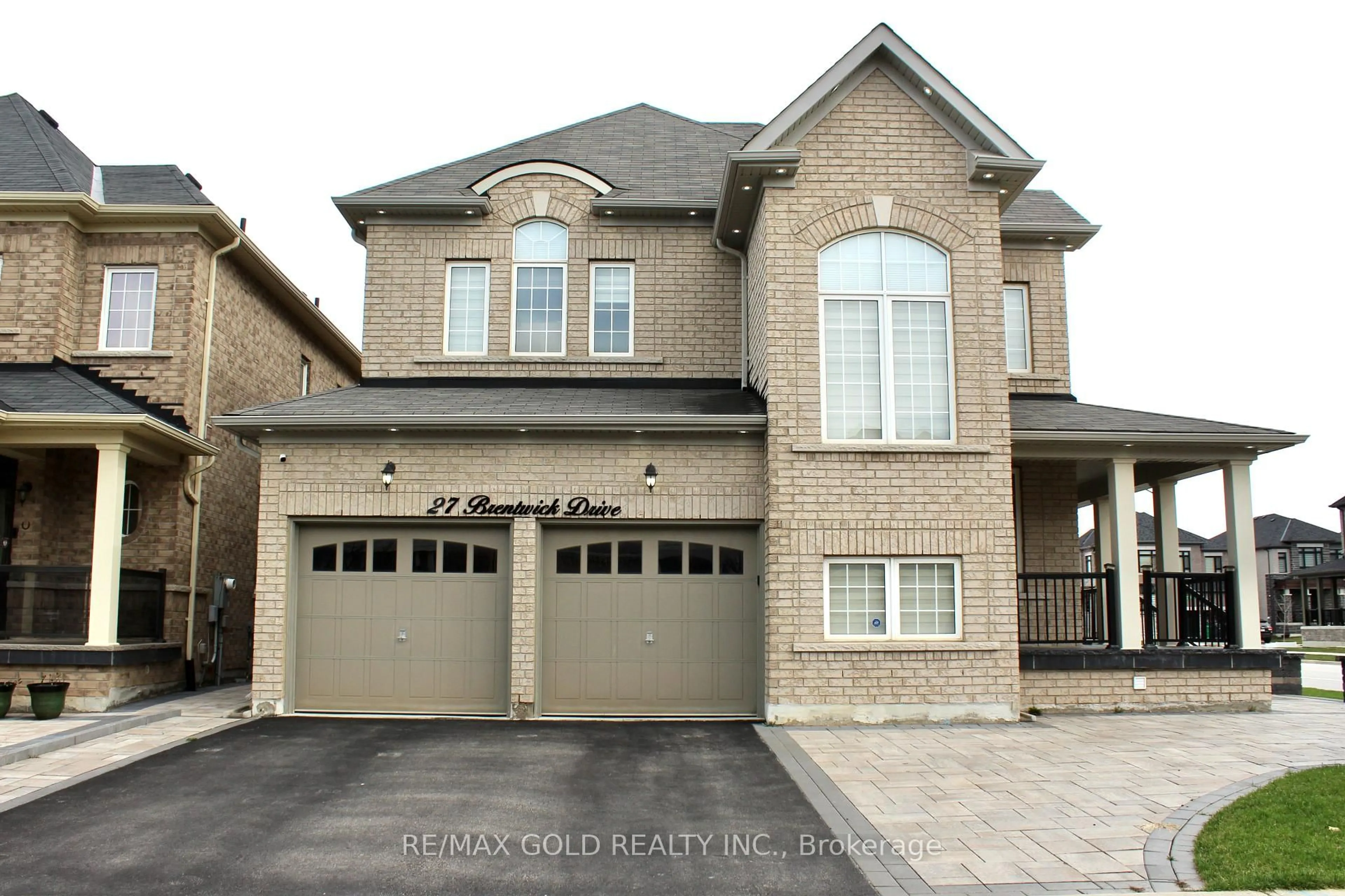 Home with brick exterior material, street for 27 Brentwick Dr, Brampton Ontario L6X 5G1