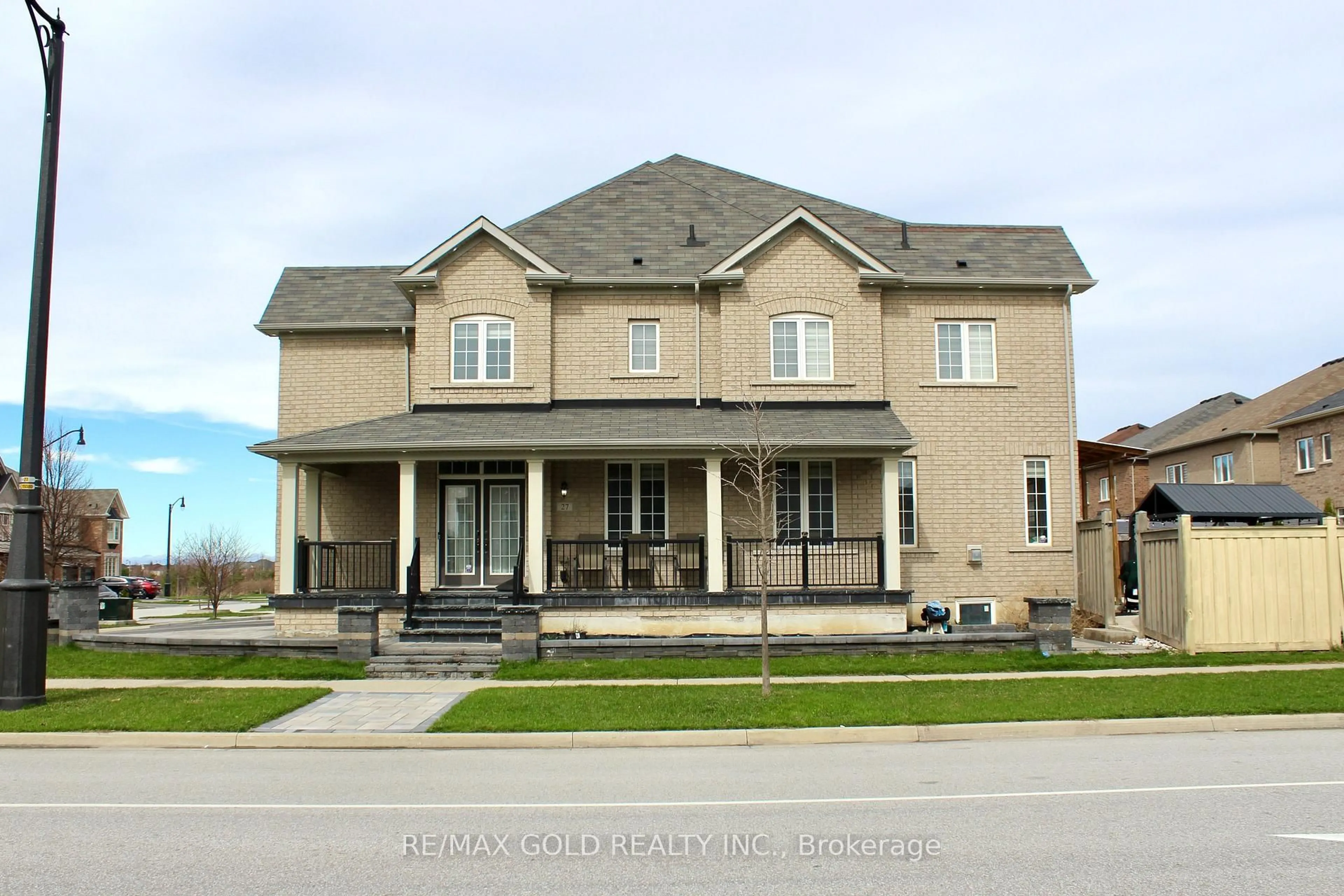 Home with brick exterior material, street for 27 Brentwick Dr, Brampton Ontario L6X 5G1