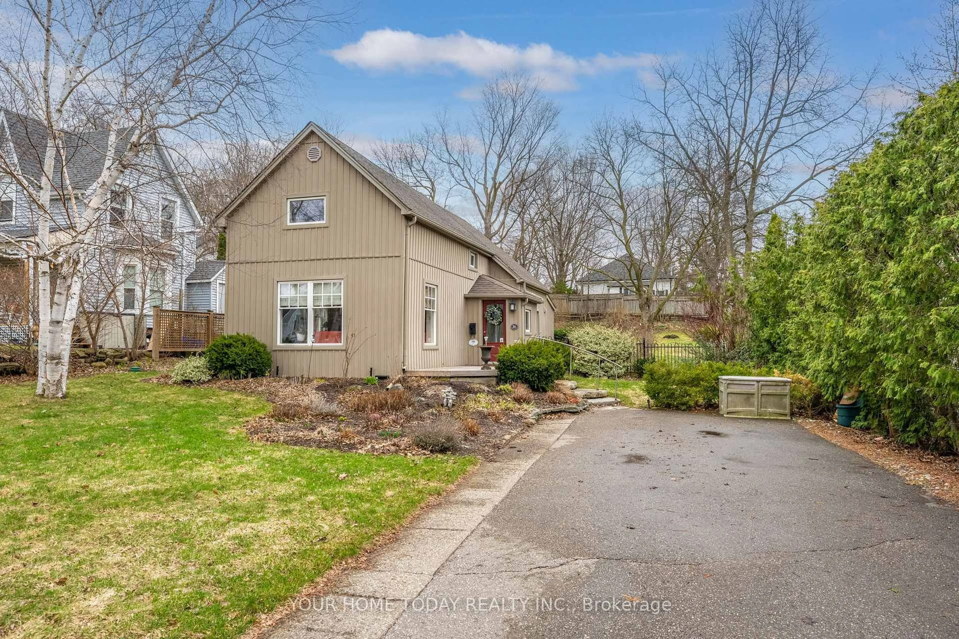 Unknown for 36 Queen St, Halton Hills Ontario L7G 2E6