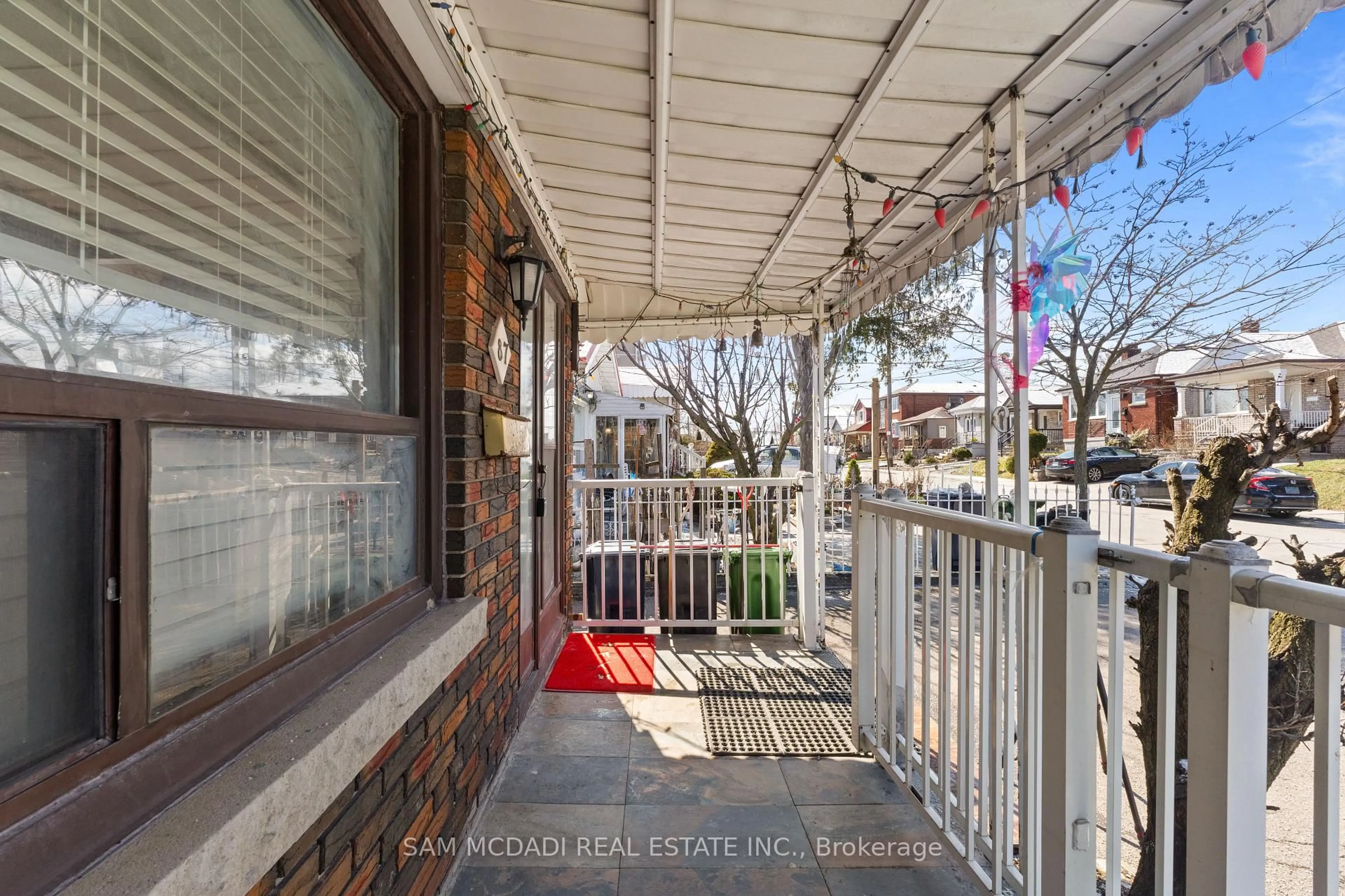 Patio, street for 87 Dynevor Rd, Toronto Ontario M6E 3X3