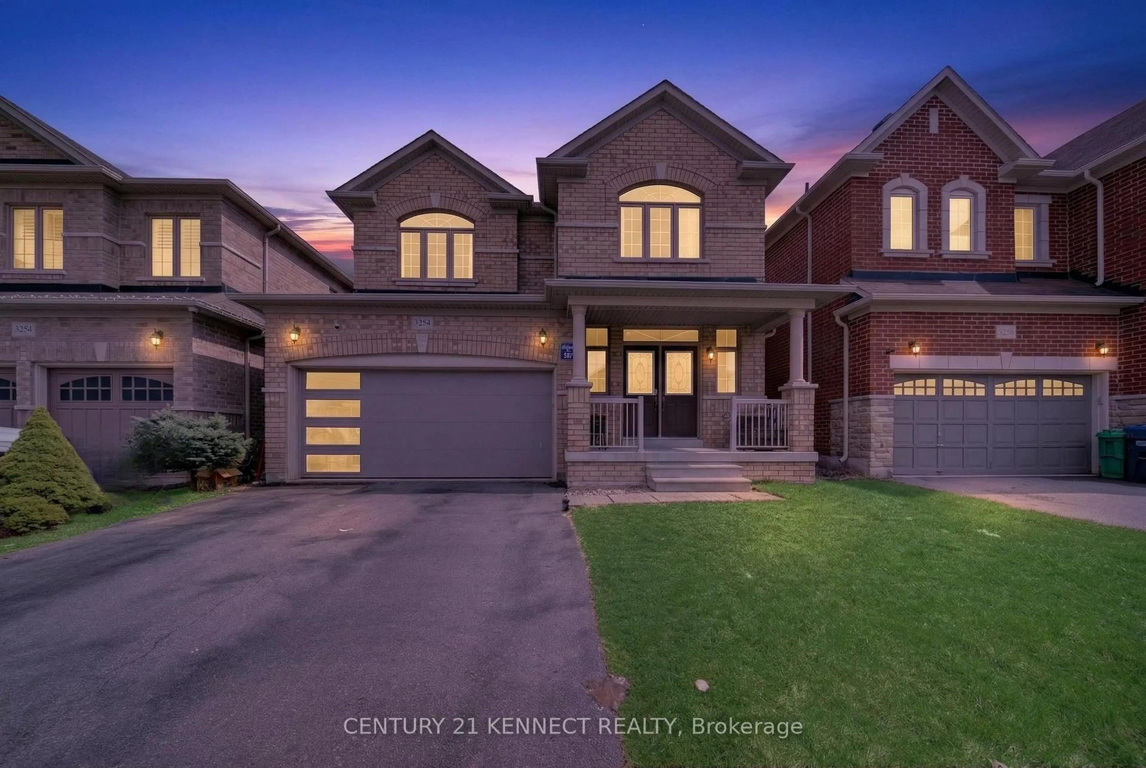 Home with brick exterior material, street for 3254 Edwyna Dr, Mississauga Ontario L5M 0V2