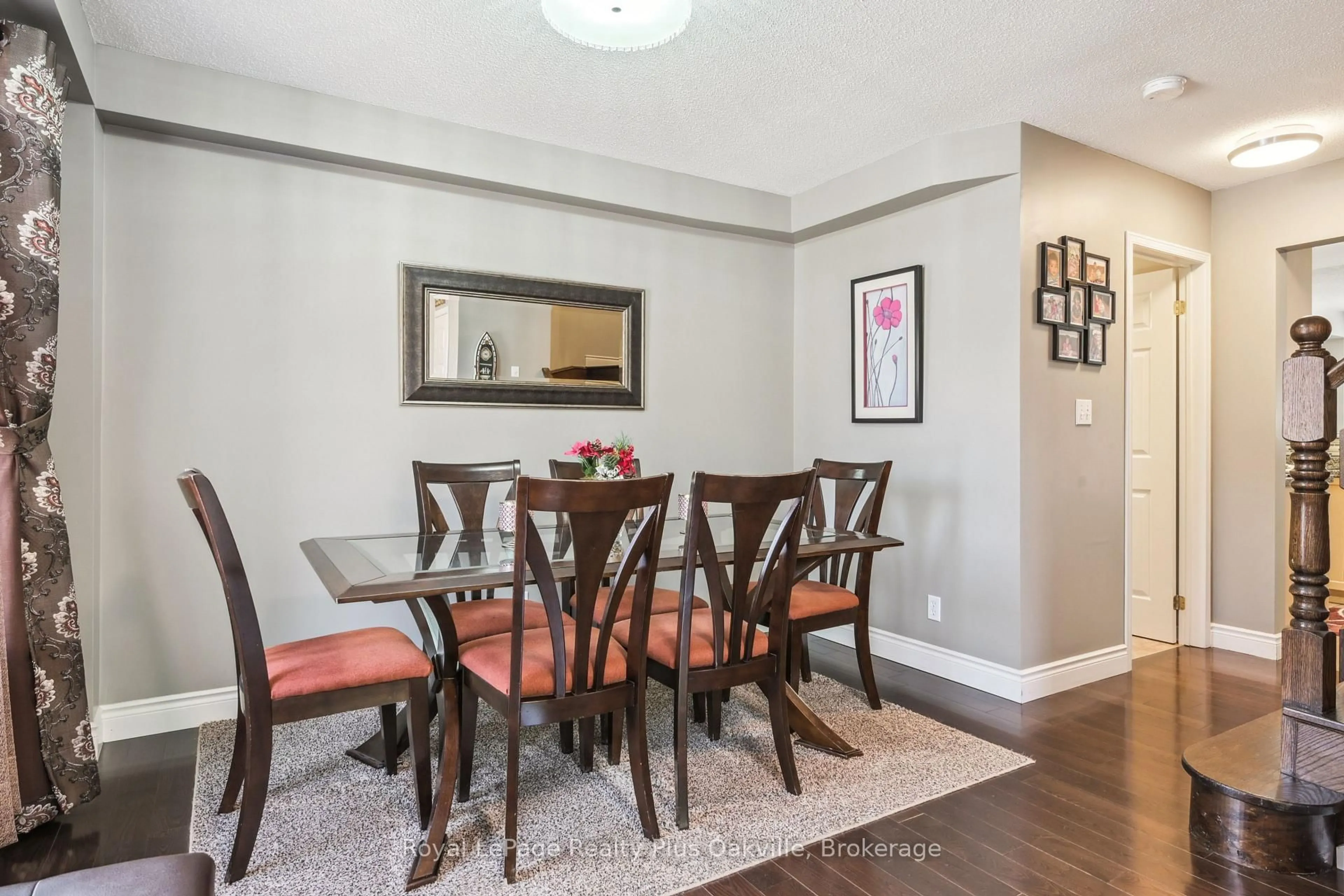 Dining room, wood/laminate floor for 2244 Stokes Lane, Burlington Ontario L7L 7P5
