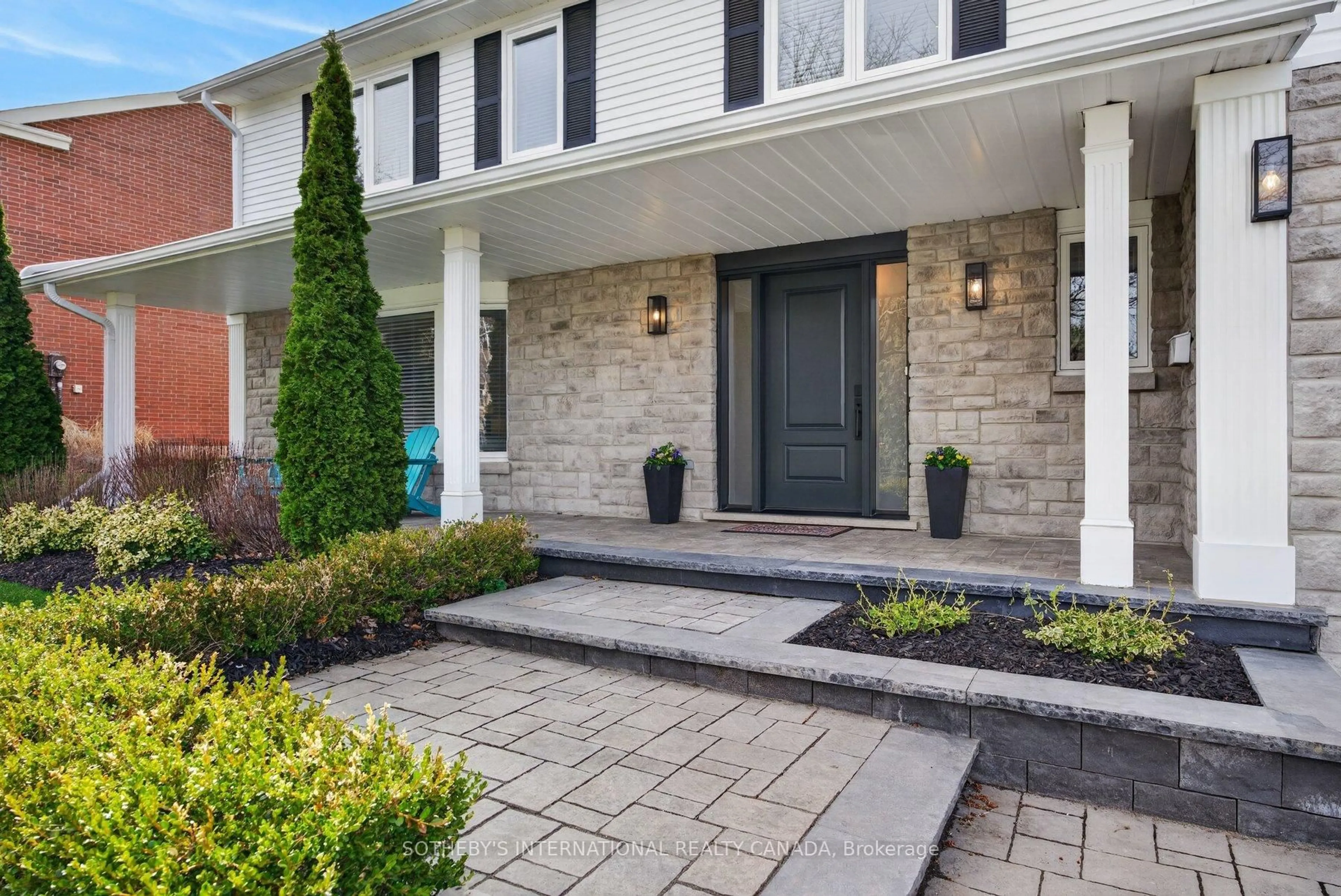 Home with brick exterior material, street for 1235 Appleford Lane, Burlington Ontario L7P 3M1