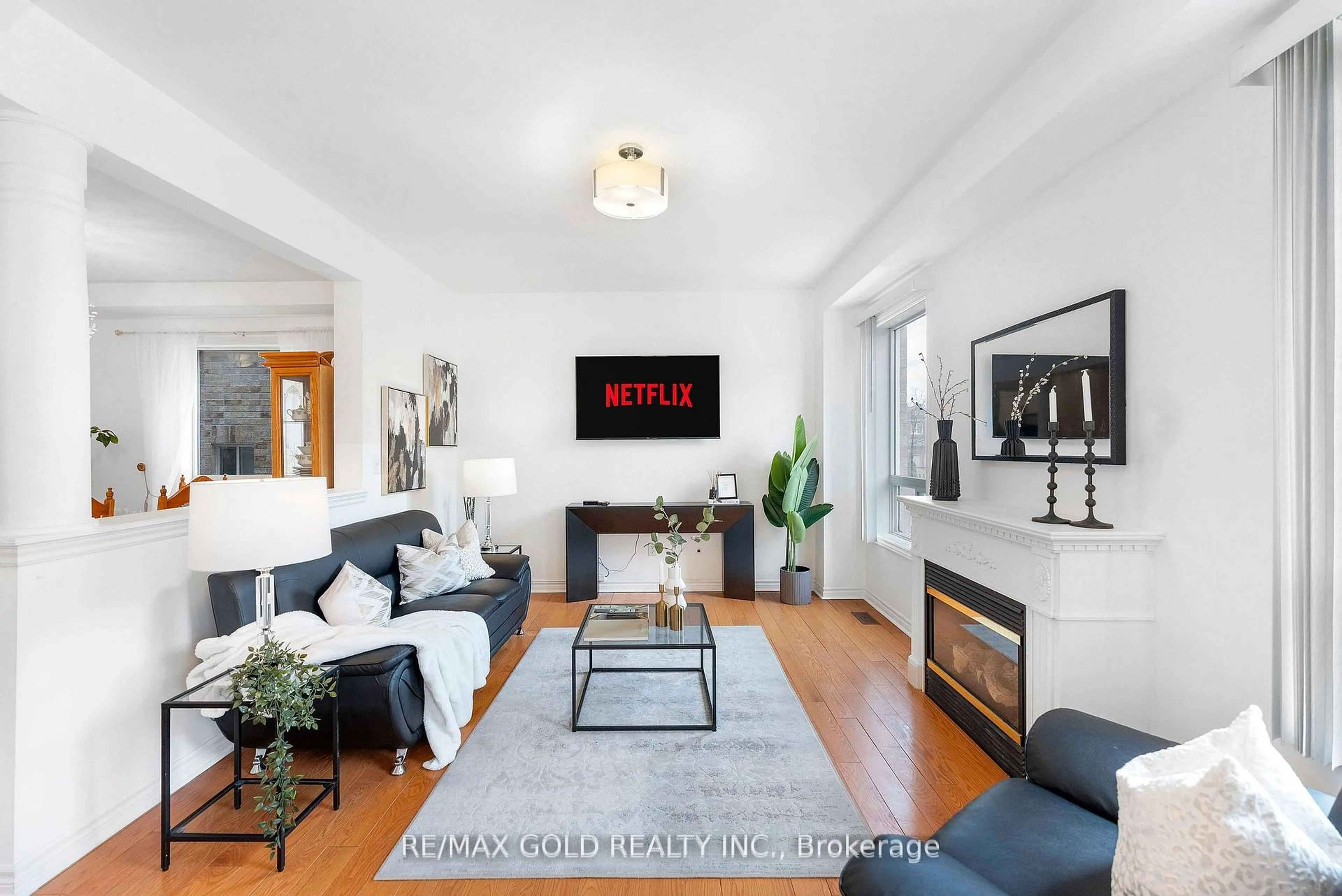 Living room with furniture, unknown for 23 Pathmaster Rd, Brampton Ontario L6P 2G8