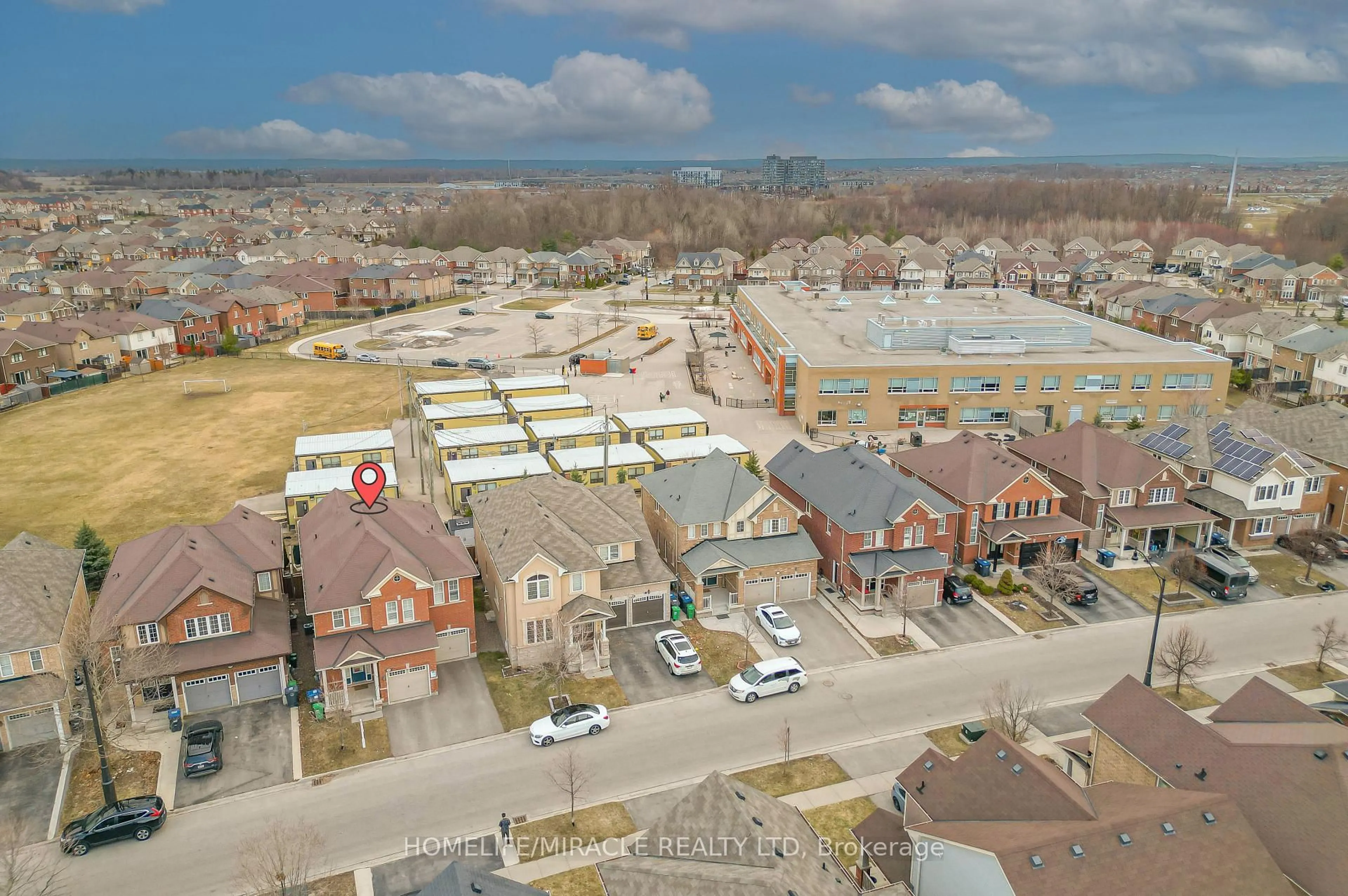 A pic from outside/outdoor area/front of a property/back of a property/a pic from drone, street for 32 Agricola Rd, Brampton Ontario L7A 0V1
