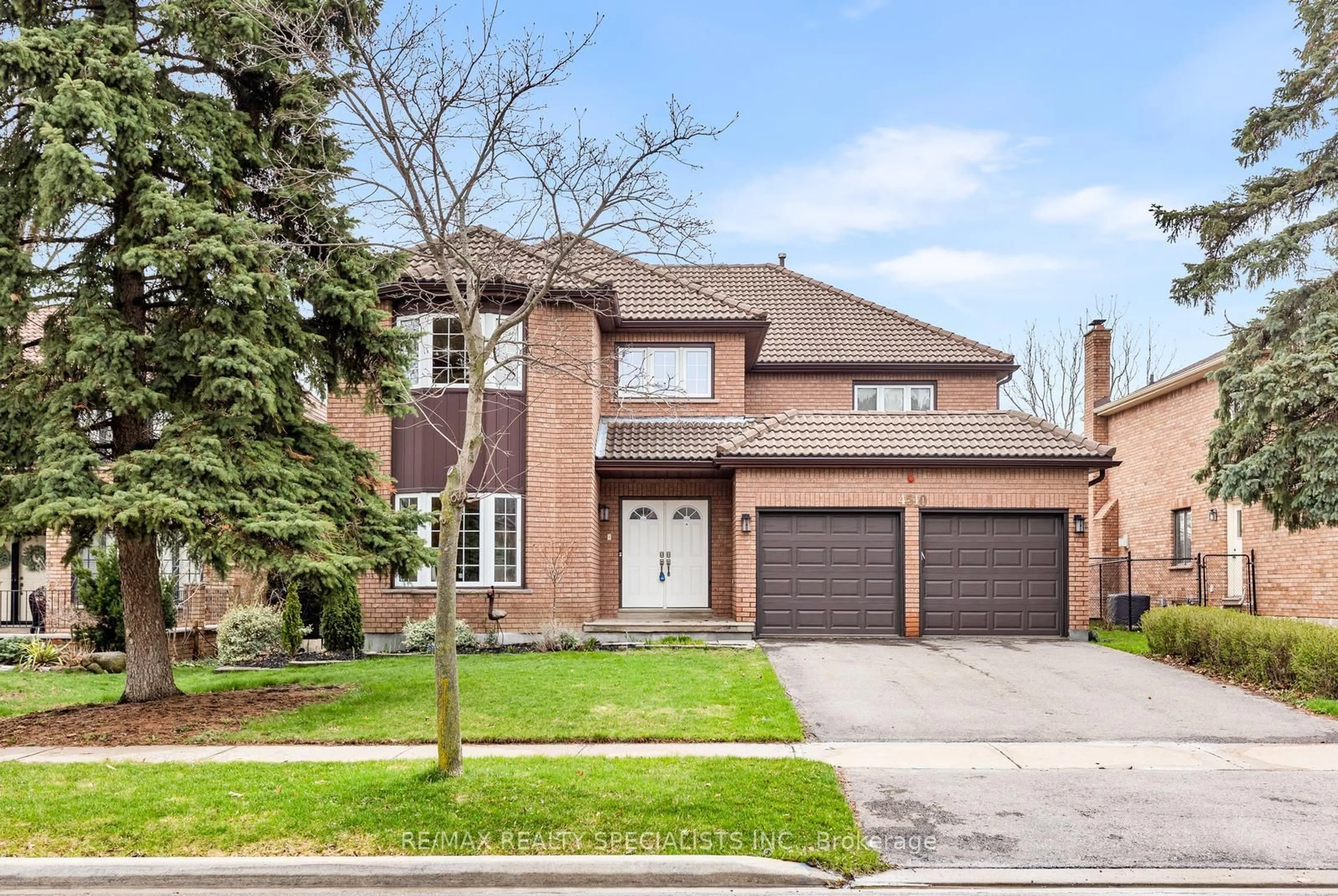 Home with brick exterior material, street for 4510 Badminton Dr, Mississauga Ontario L3M 3H1