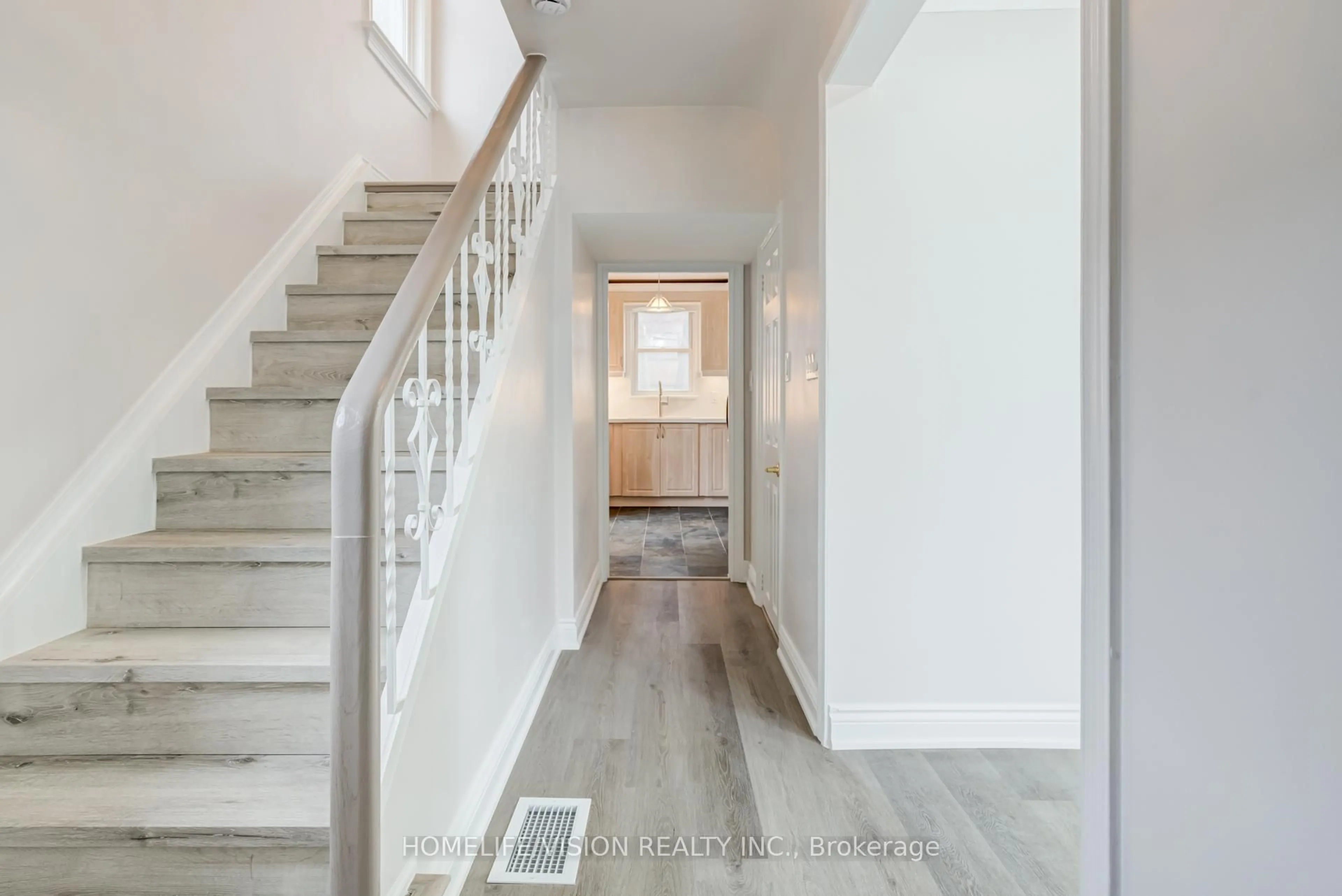 Indoor entryway for 26 Miles Rd, Toronto Ontario M8V 1V3