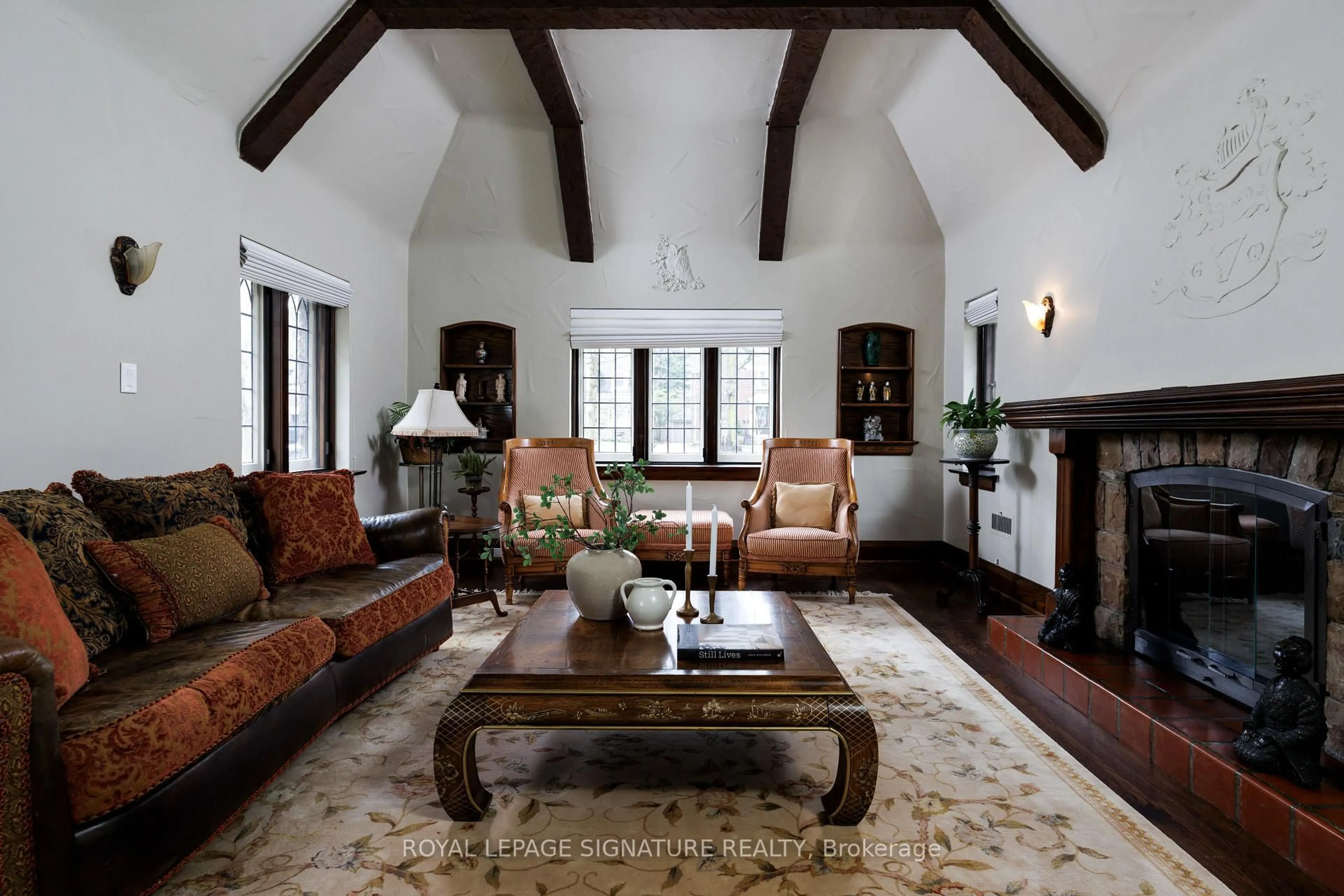 Living room with furniture, unknown for 25 Varley Lane, Toronto Ontario M8X 0A9