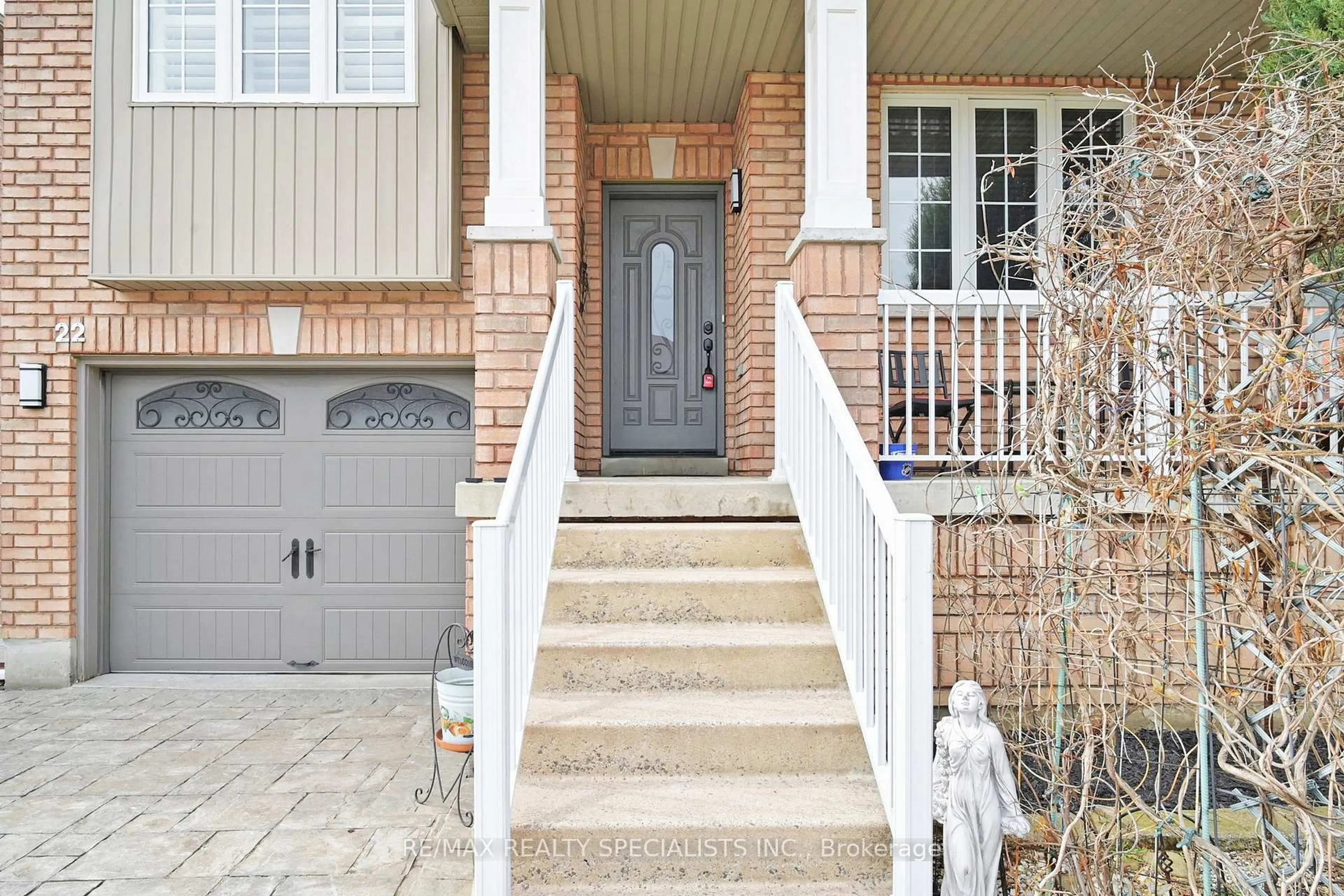 Unknown for 22 Thimbleberry St, Brampton Ontario L7A 3L4