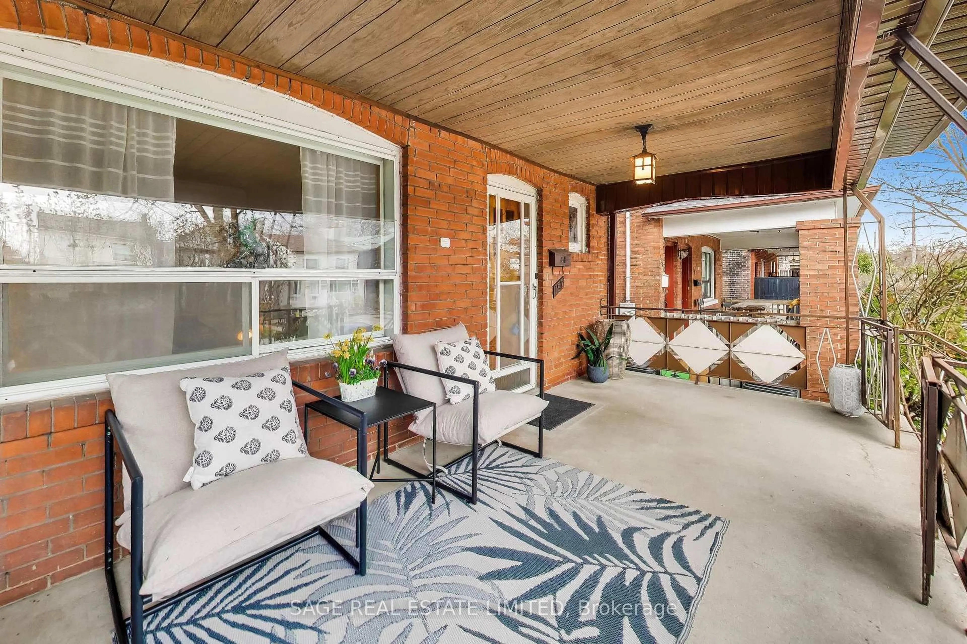 Patio, street for 192 Westmount Ave, Toronto Ontario M6E 3M8