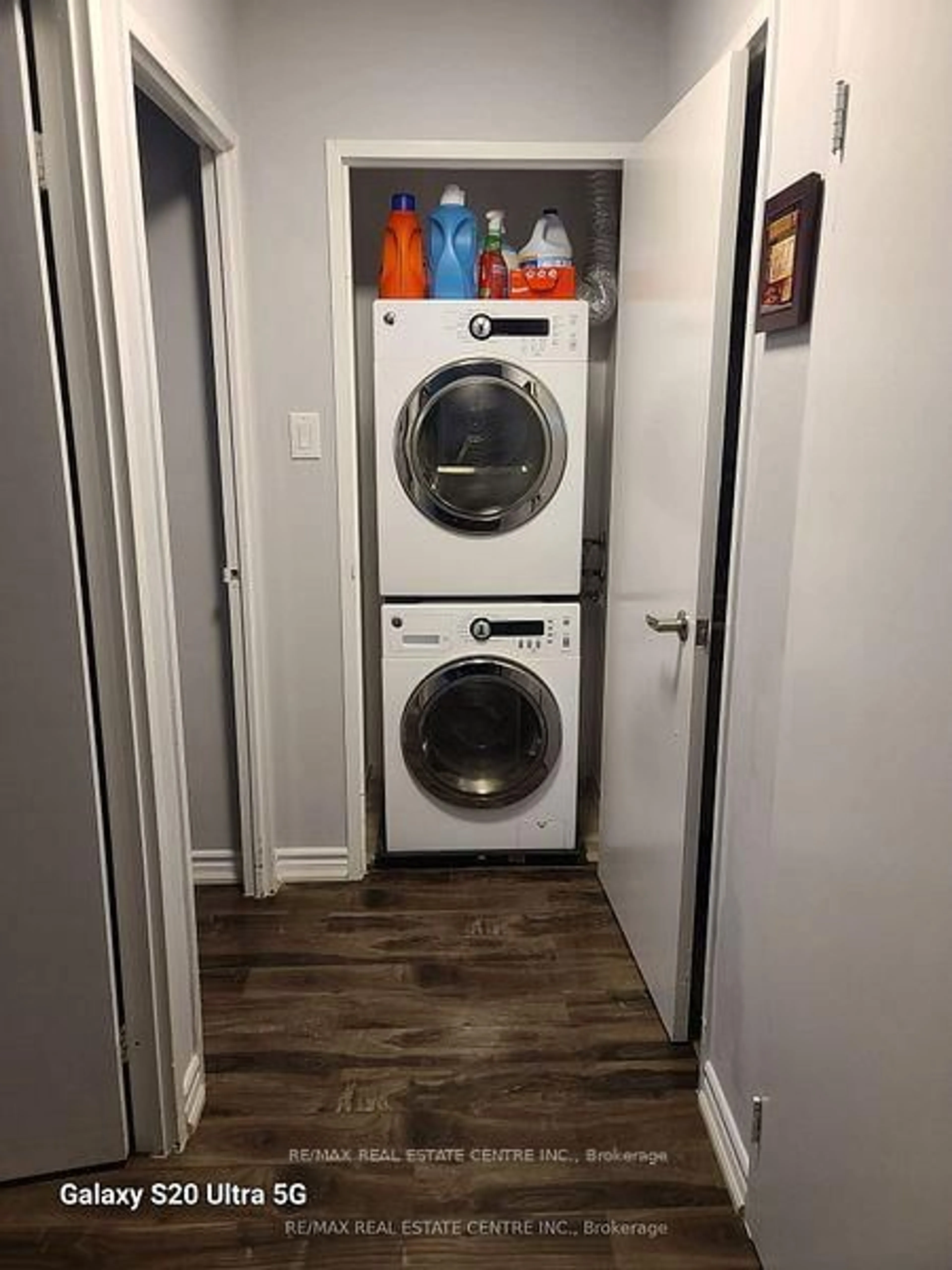 Laundry room for 8 Lisa St #407, Brampton Ontario L6T 4S6