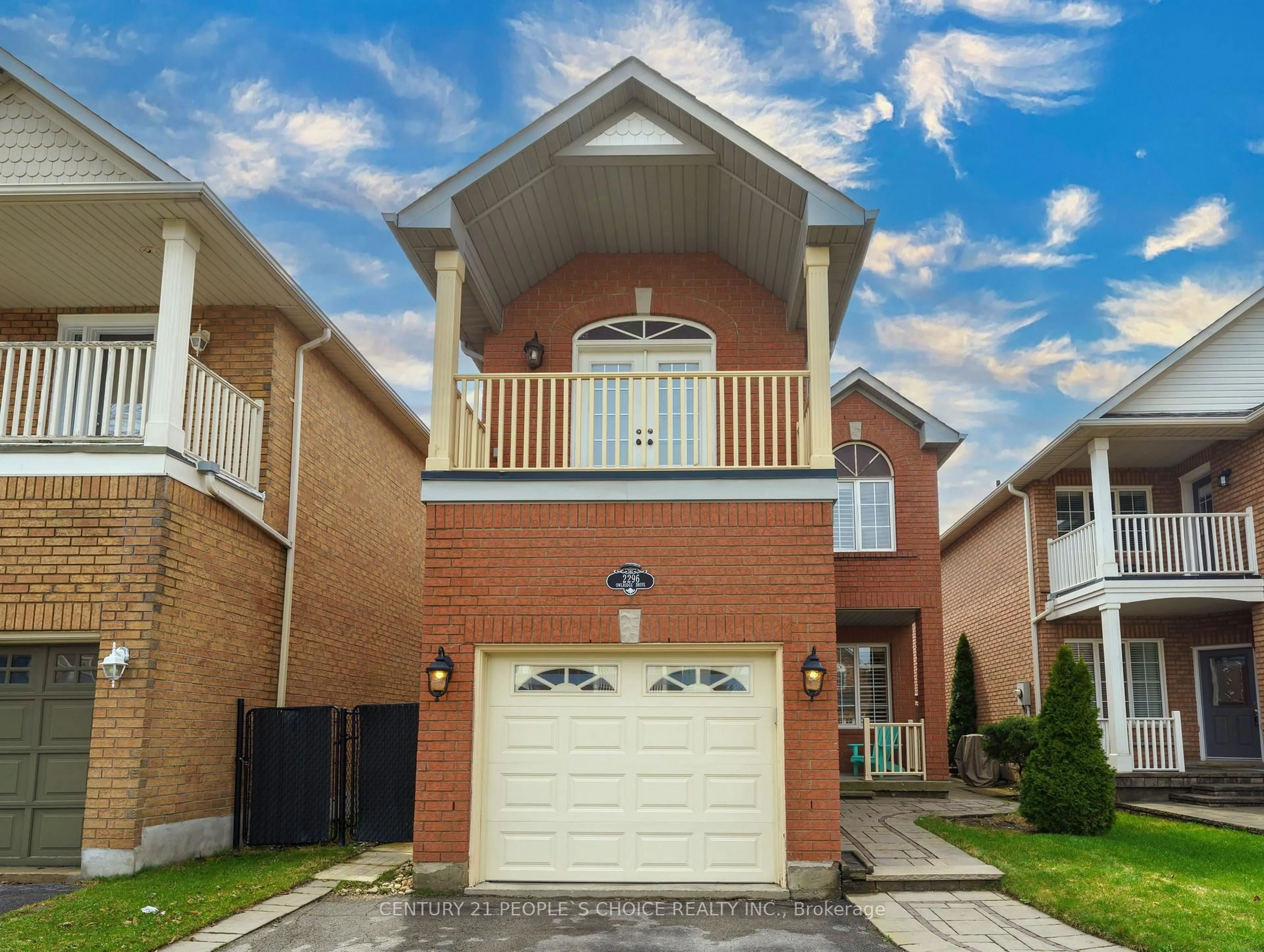 Home with brick exterior material, street for 2296 Owlridge Dr, Oakville Ontario L6M 3V4