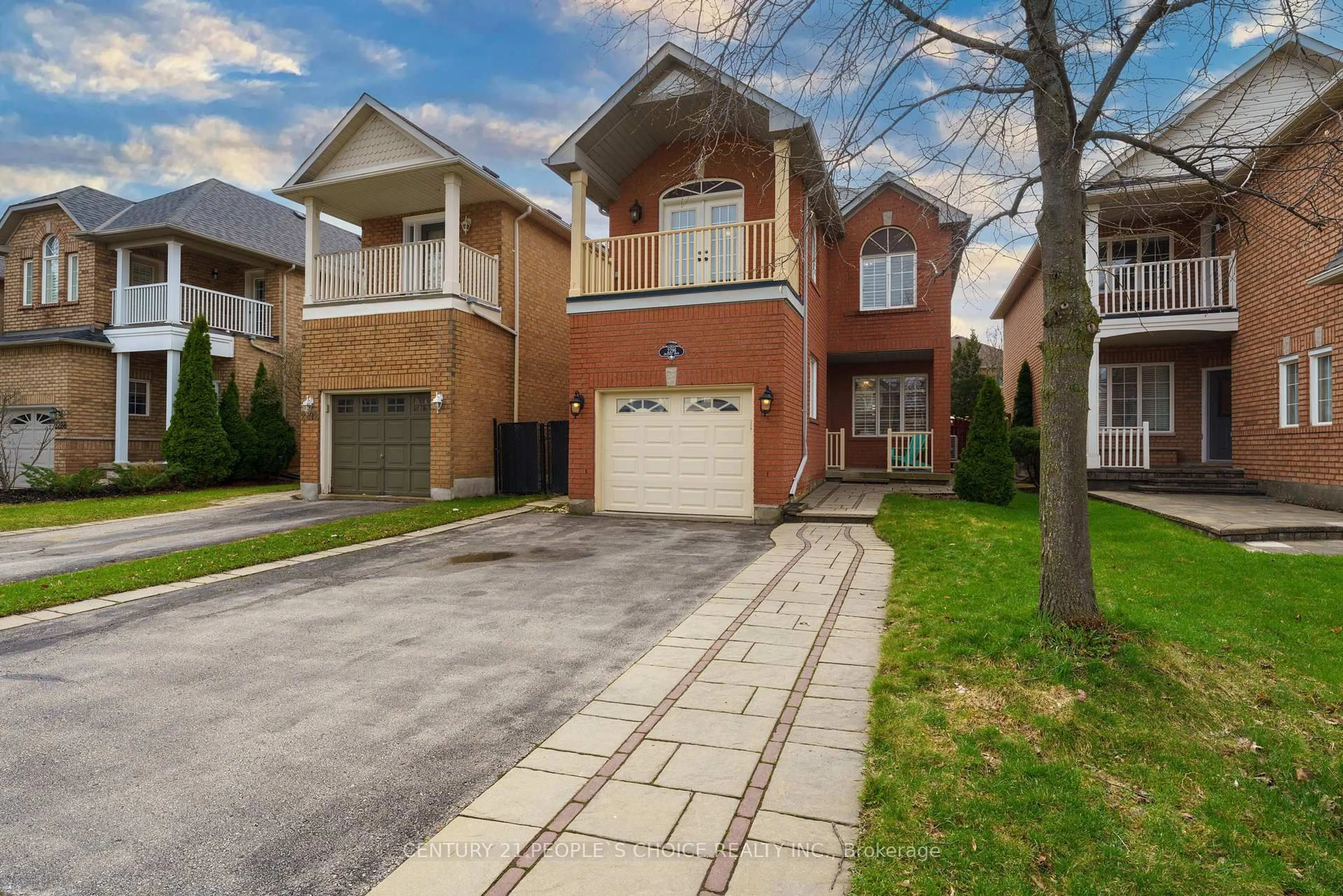 Home with brick exterior material, street for 2296 Owlridge Dr, Oakville Ontario L6M 3V4