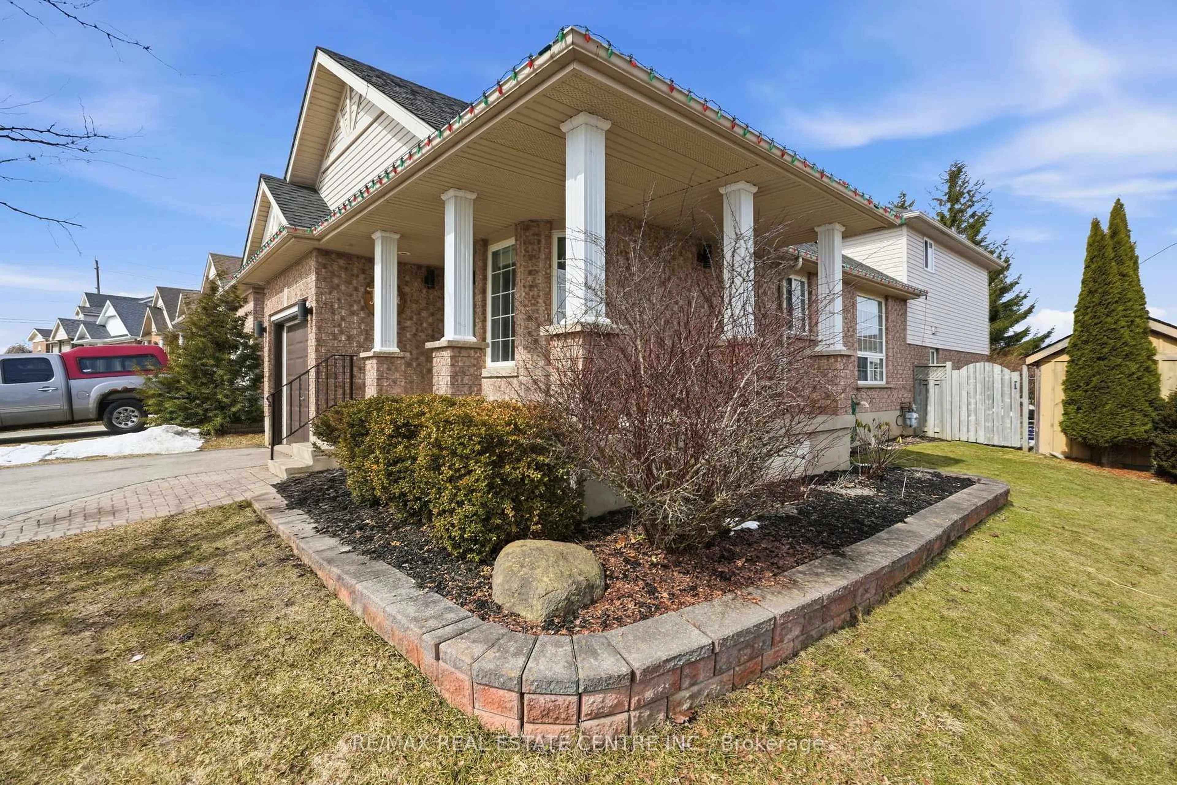 Home with brick exterior material, street for 321 Montgomery Blvd, Orangeville Ontario L9W 5G7