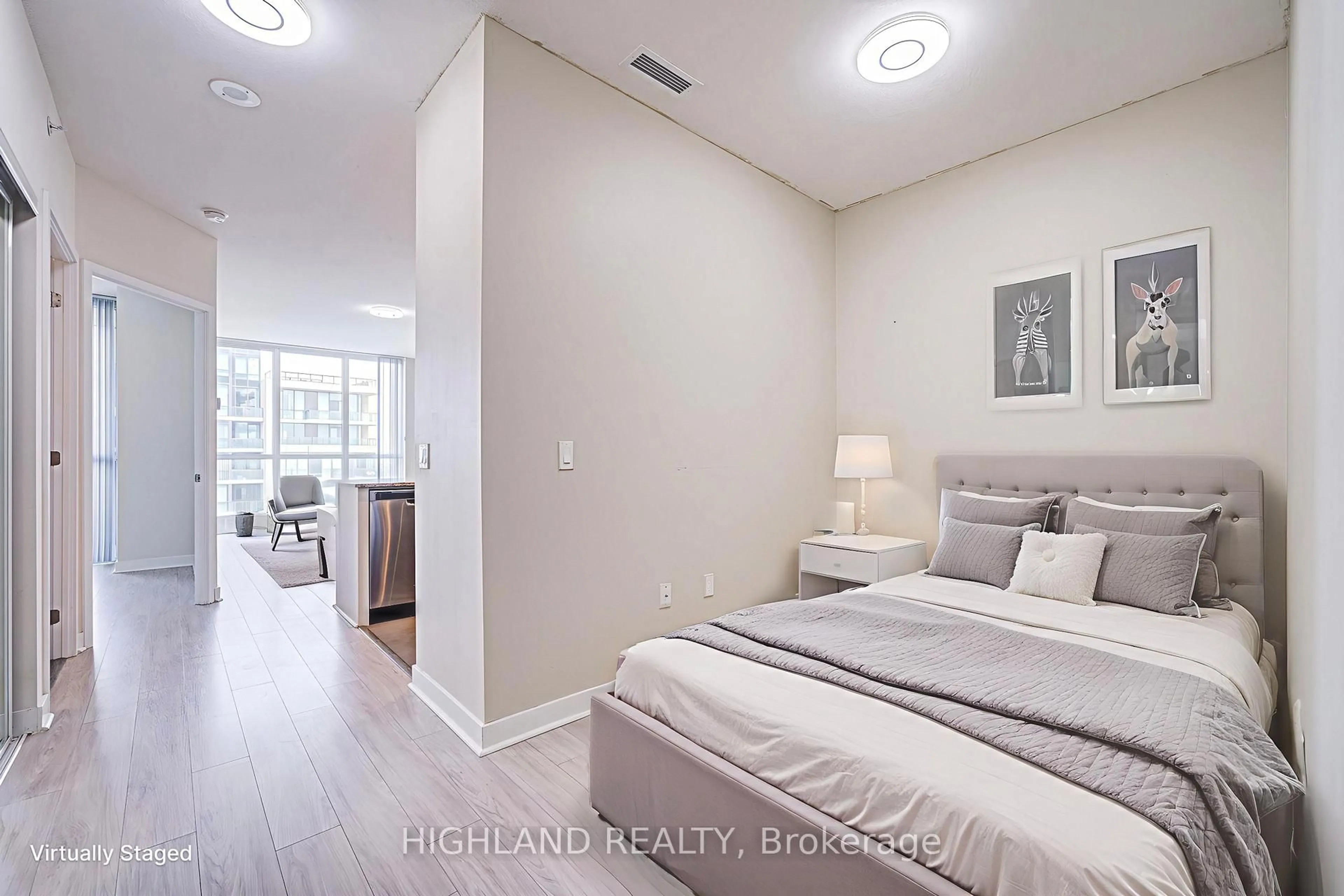 A pic of a room for 3975 Grand Park Dr #2608, Mississauga Ontario L5B 0K4