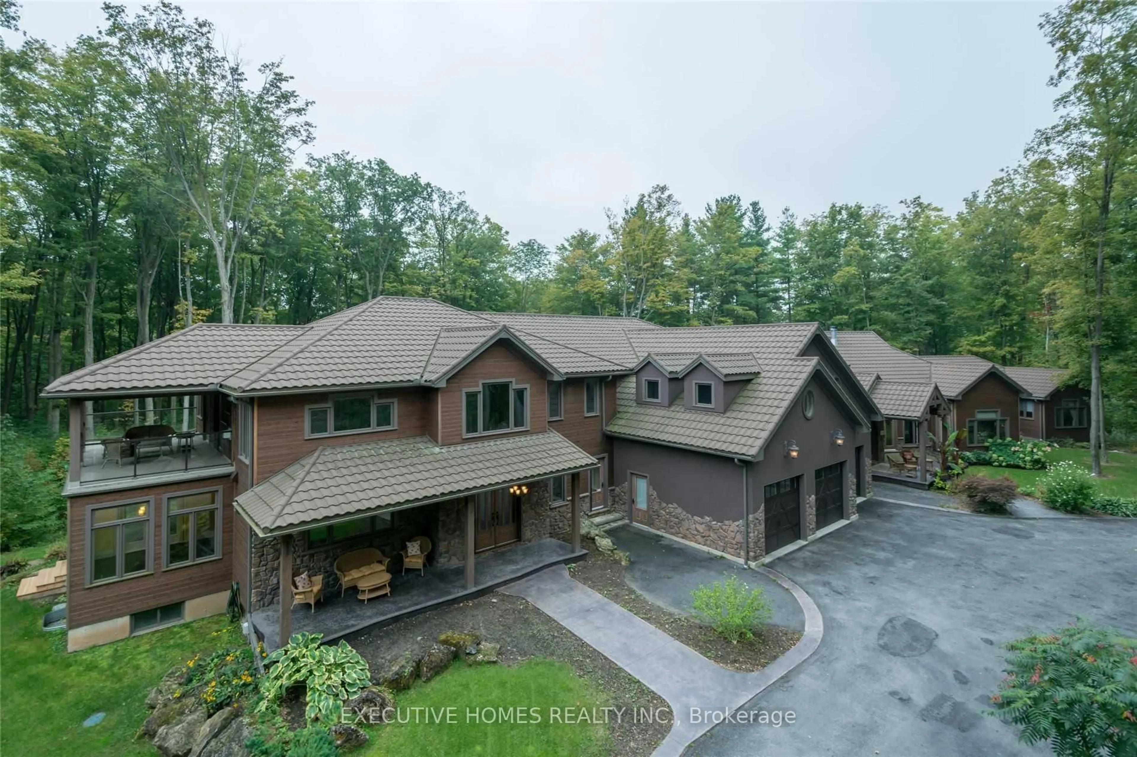 A pic from outside/outdoor area/front of a property/back of a property/a pic from drone, mountain view for 7651 Milburough Line, Milton Ontario L0P 1E0