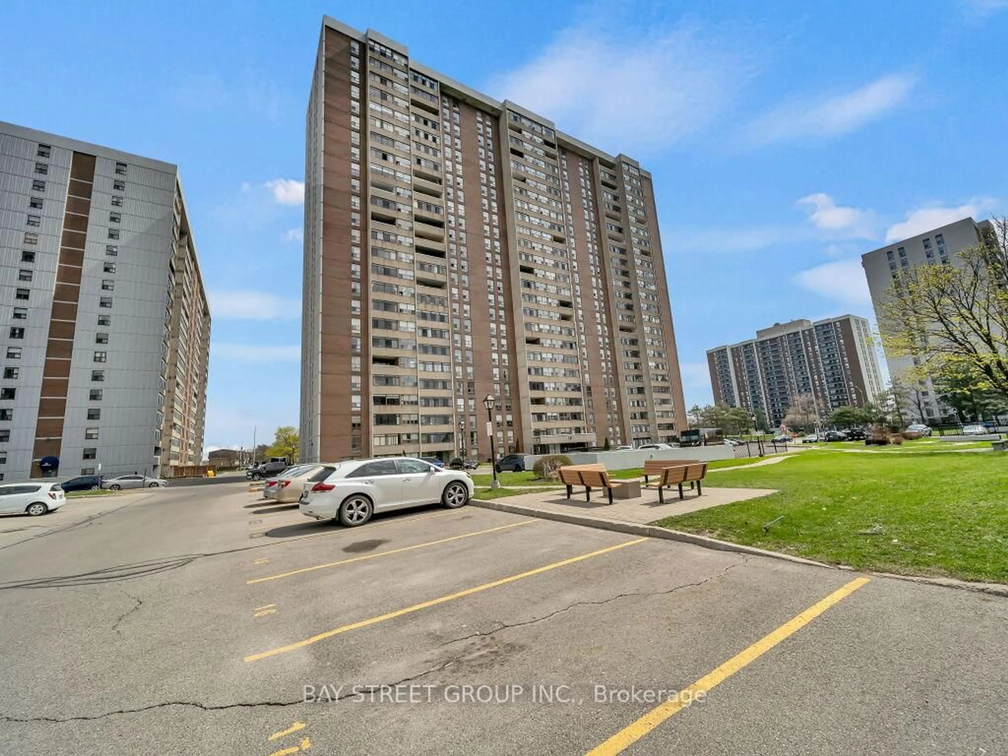 Unknown for 18 Knightsbridge Rd #1003, Brampton Ontario L6T 3X5