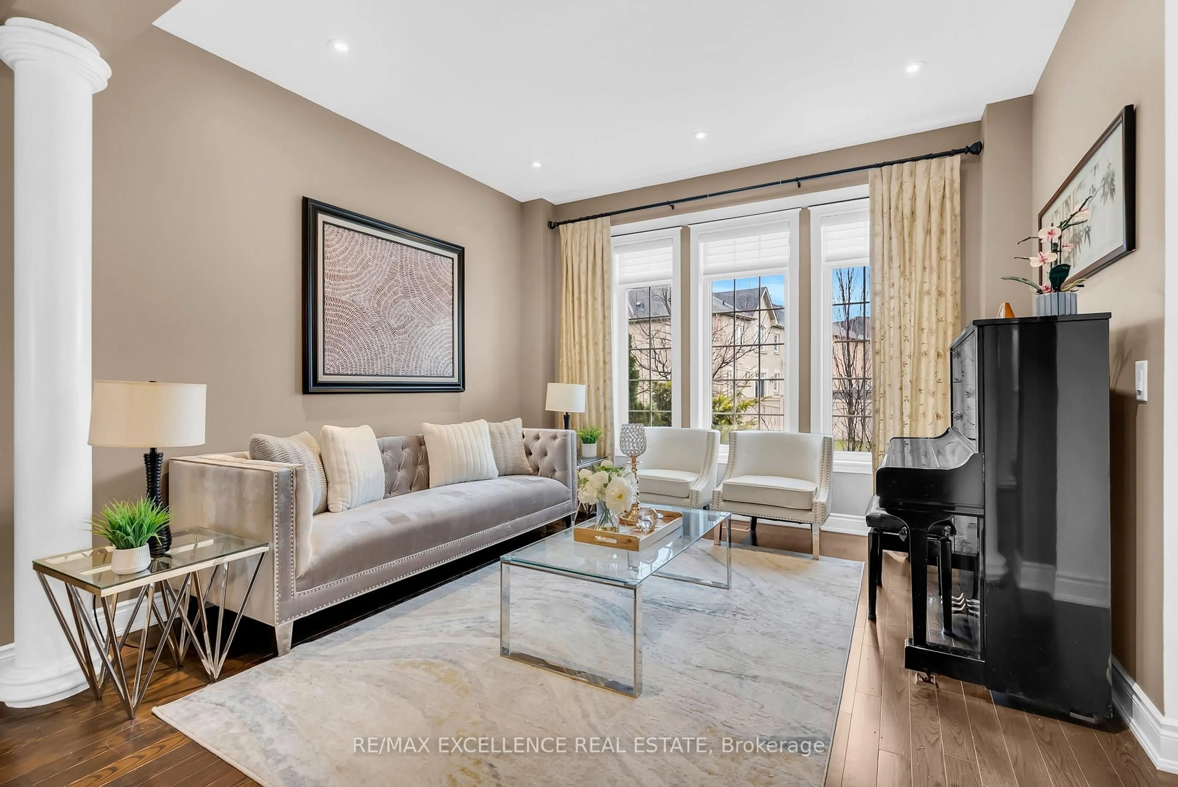 Living room with furniture, unknown for 48 Riverglen St, Brampton Ontario L6P 3C1