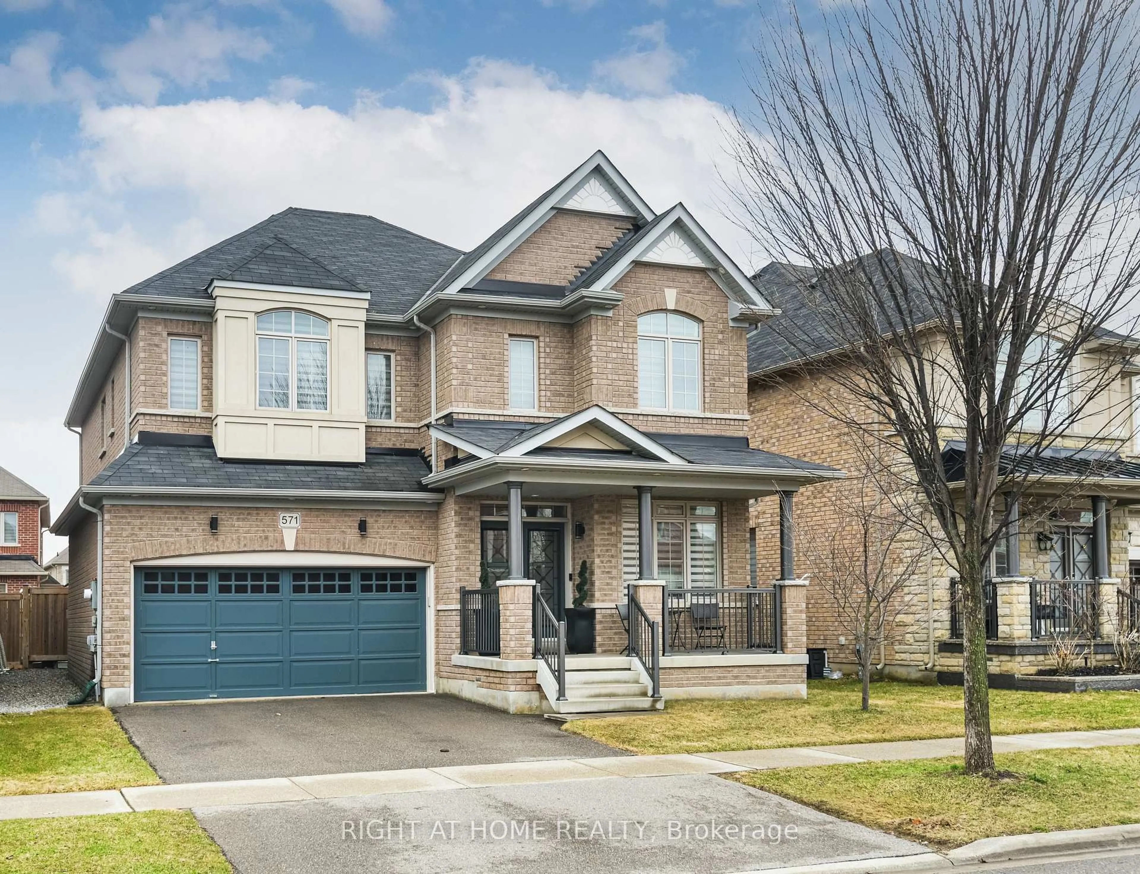 Home with brick exterior material, street for 571 Dougall Ave, Caledon Ontario L7C 3Z4