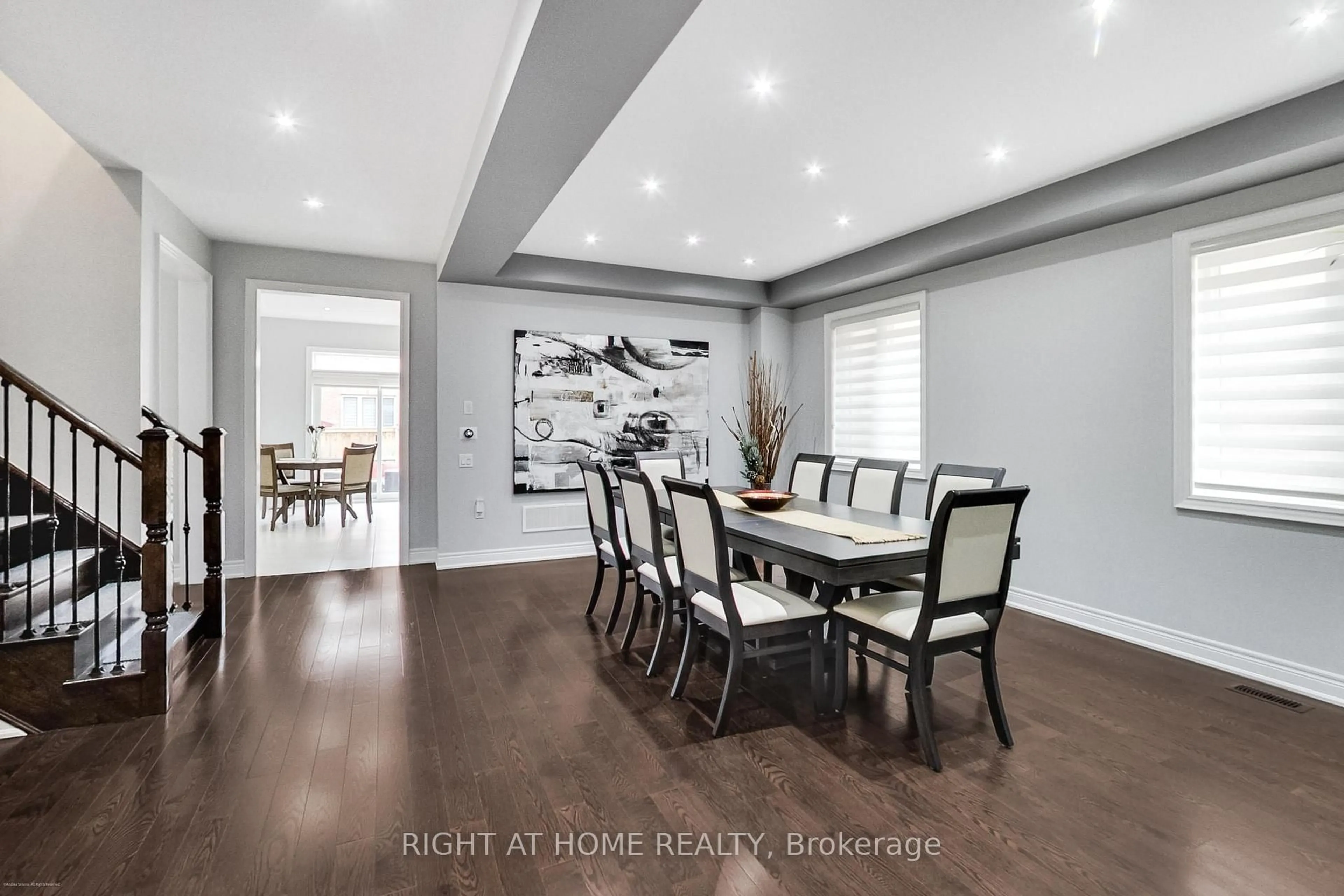 Dining room, wood/laminate floor for 571 Dougall Ave, Caledon Ontario L7C 3Z4