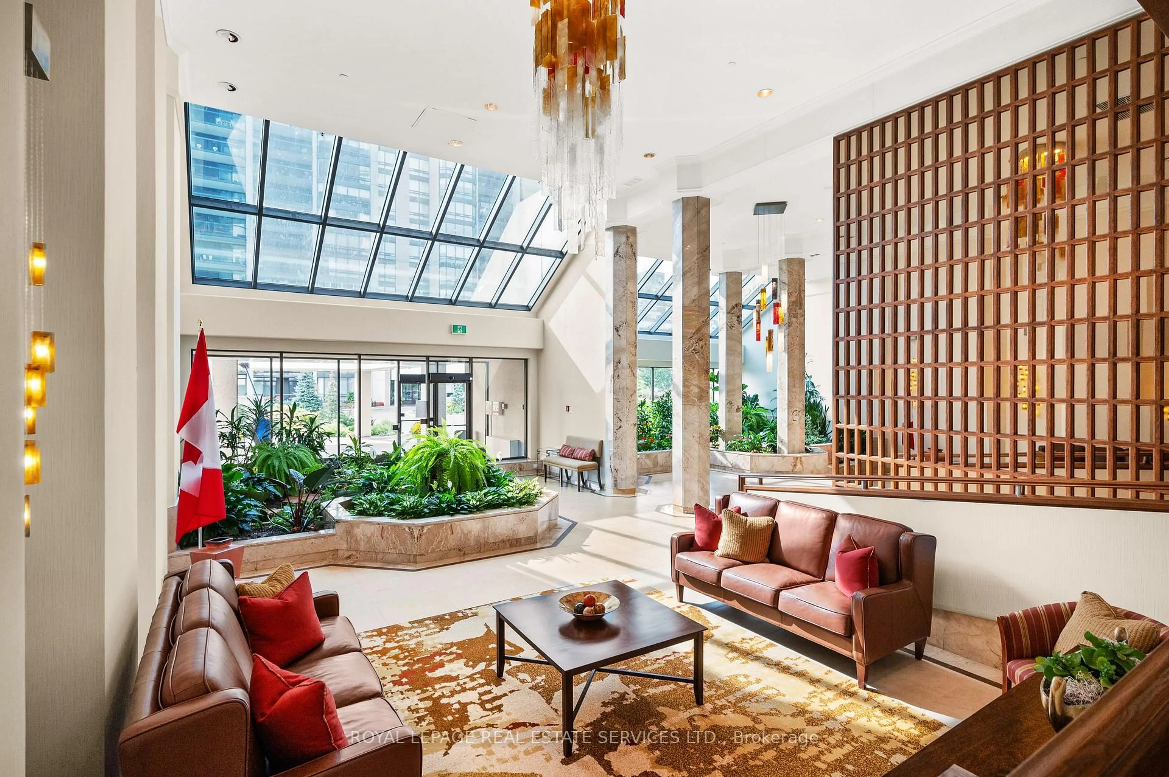 Lobby for 2170 Marine Dr #403, Oakville Ontario L6L 5V1