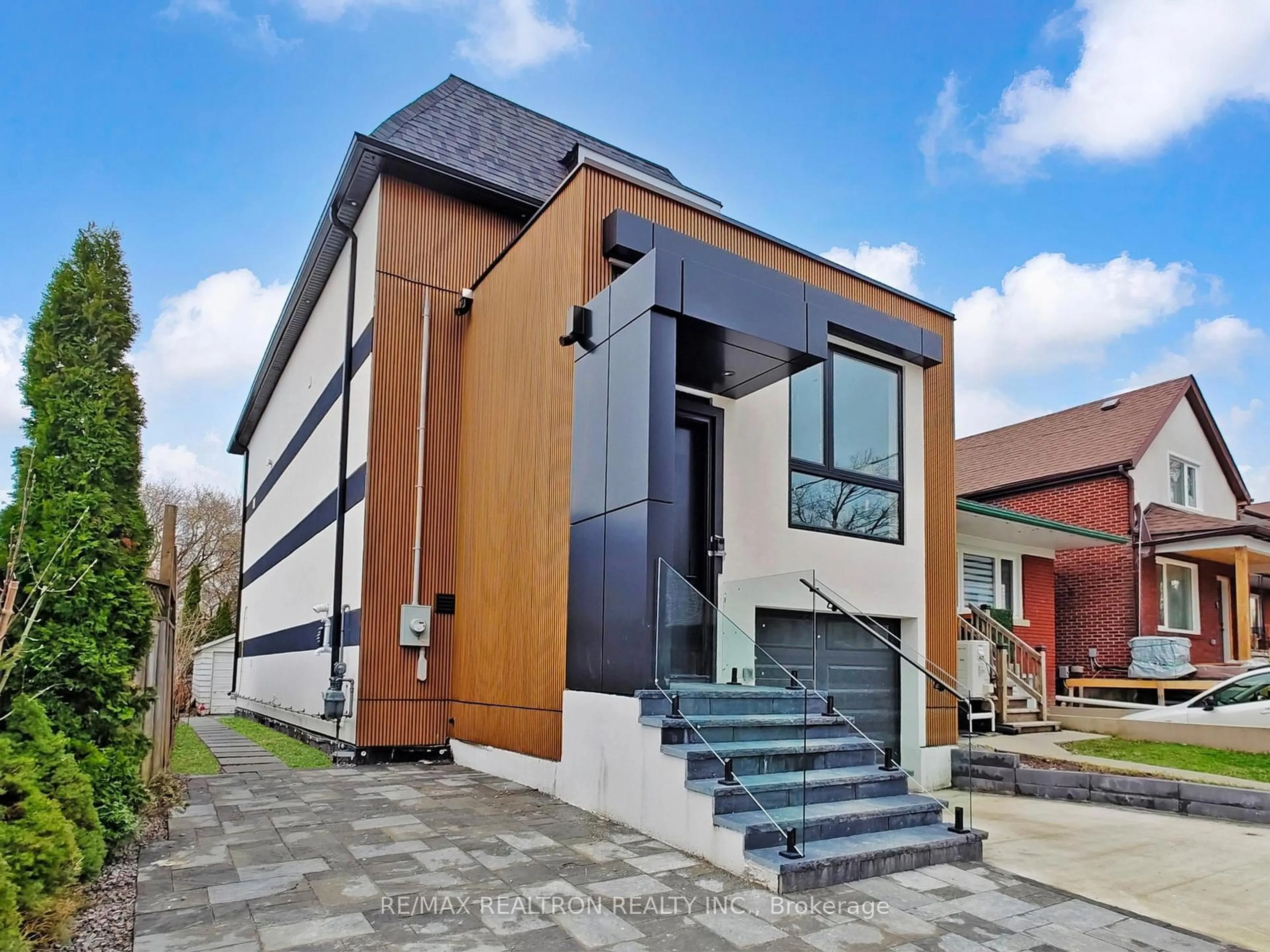 Home with brick exterior material, building for 41 Algoma St, Toronto Ontario M8Y 1C4