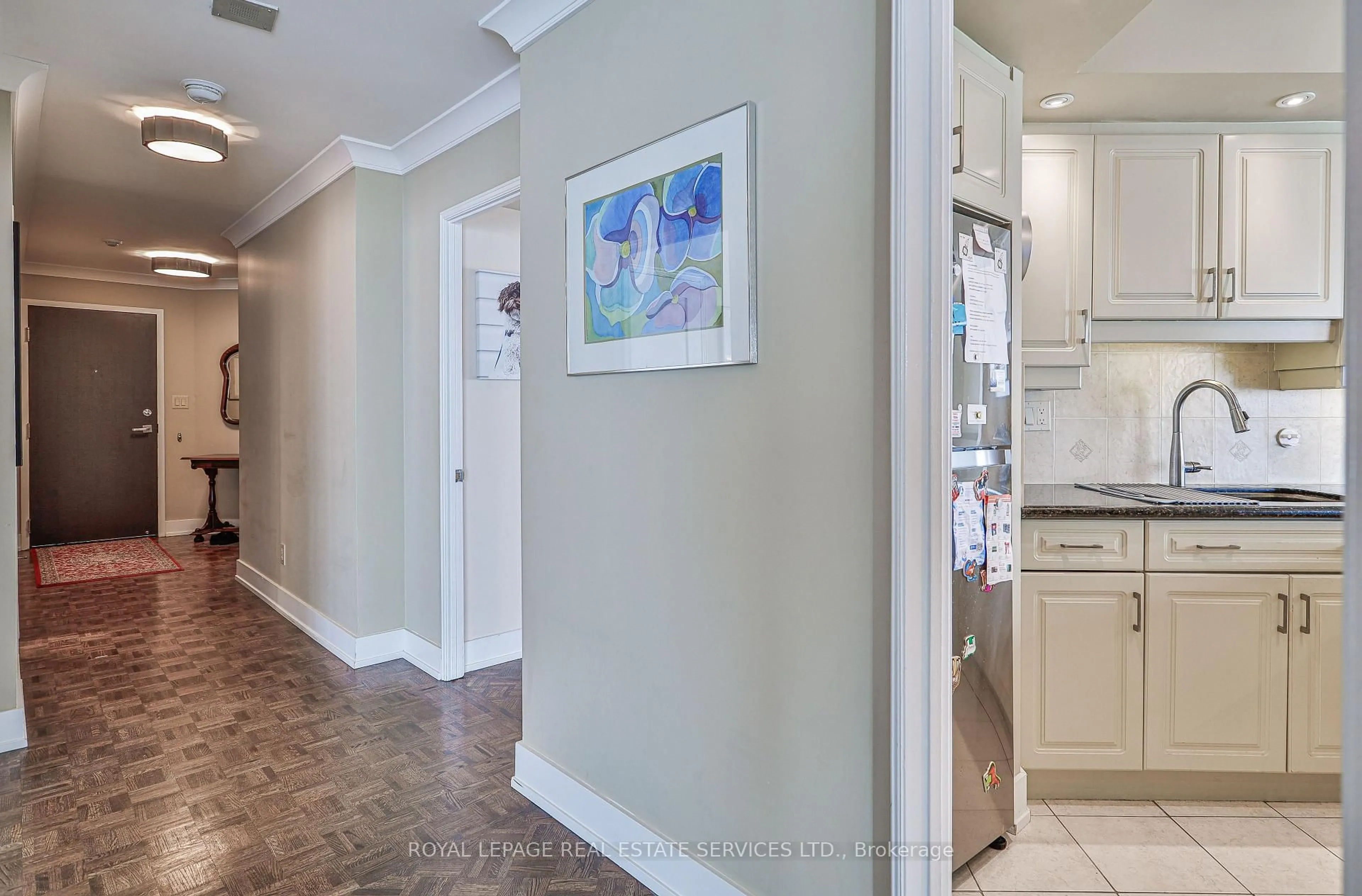 Indoor entryway for 2269 Lake Shore Blvd #2006, Toronto Ontario M8V 3X6