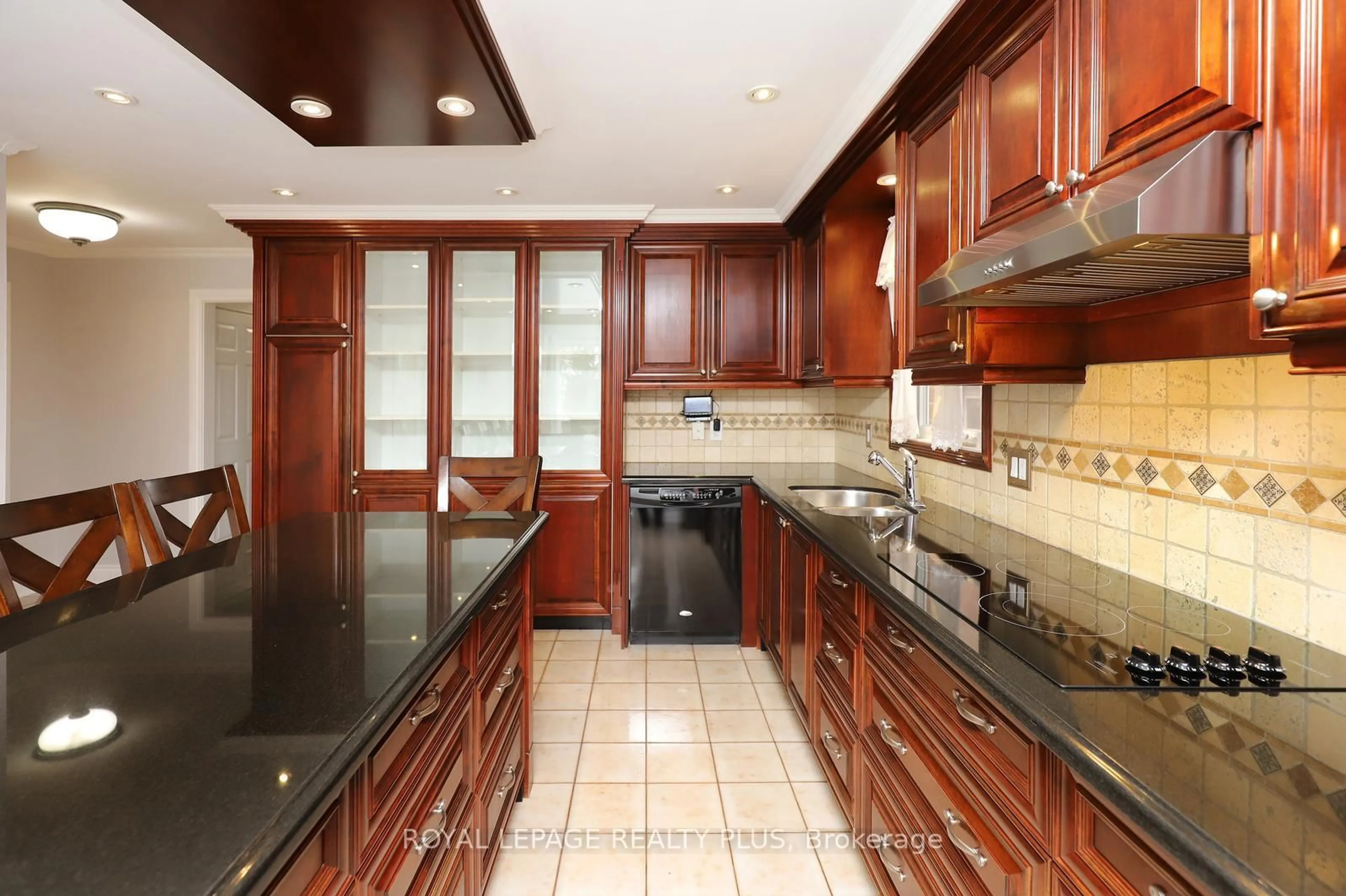 Unknown for 1086 Hedge Dr, Mississauga Ontario L4Y 1G2